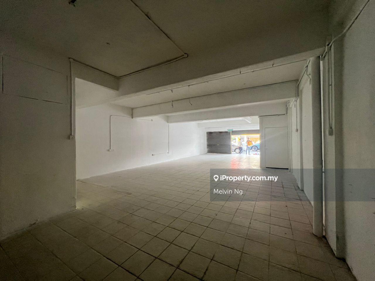 Ground Floor Shop Batu 11 Cheras South