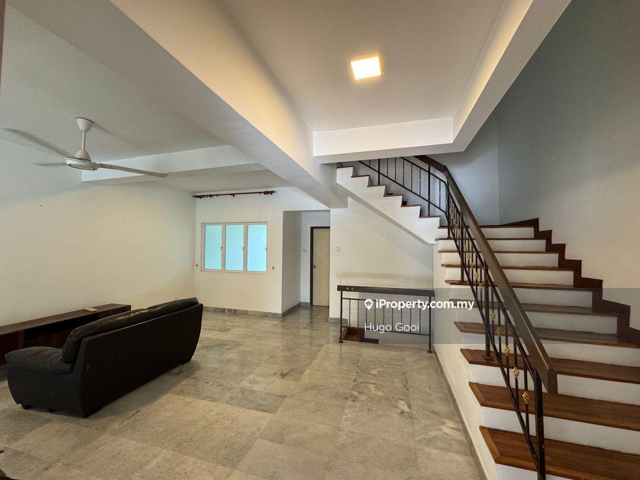 Fully Renovated, Extended, Short Walk to Train Station