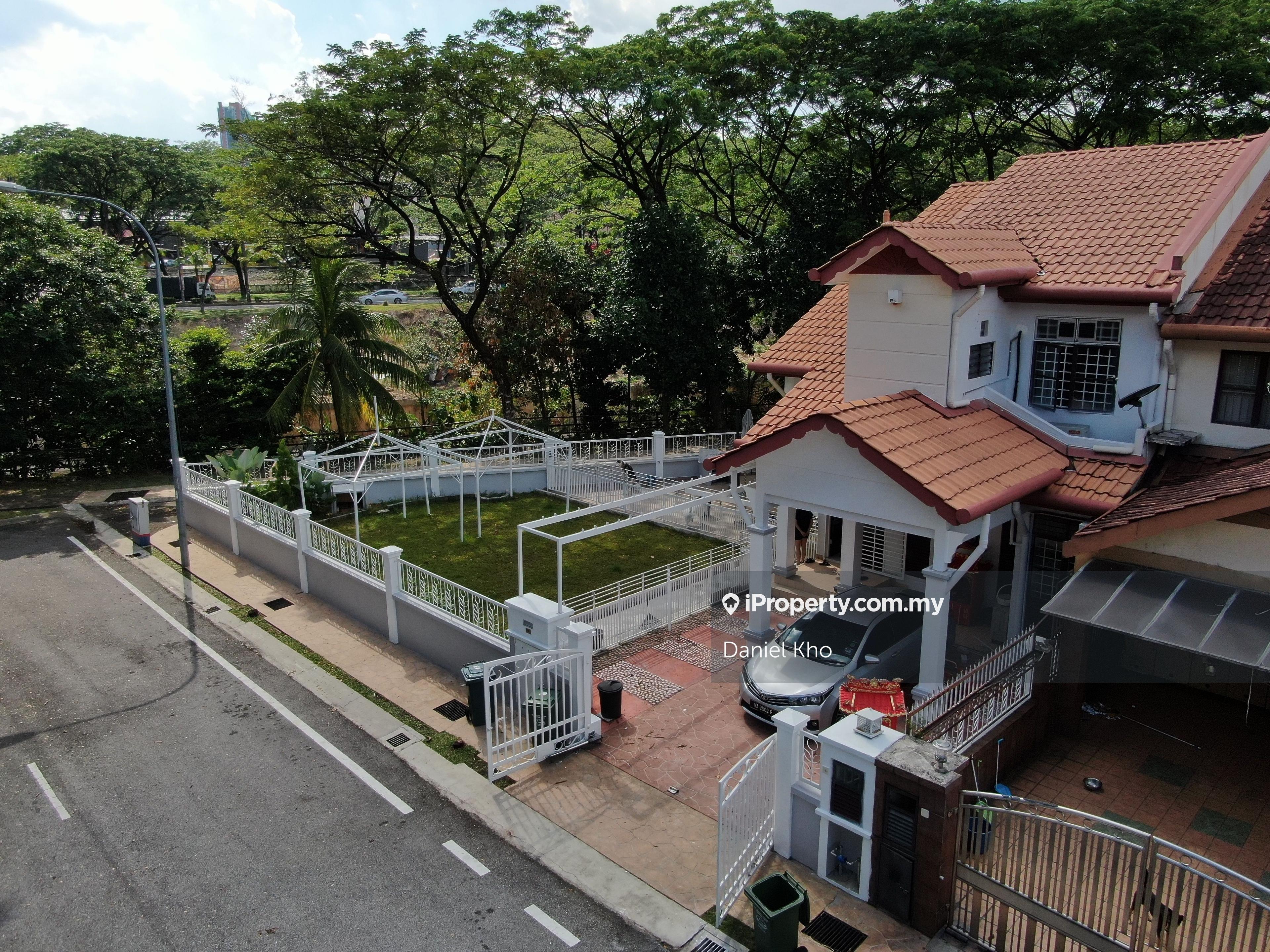 Corner lot house Alam Damai Cheras nearby Ucsi University 