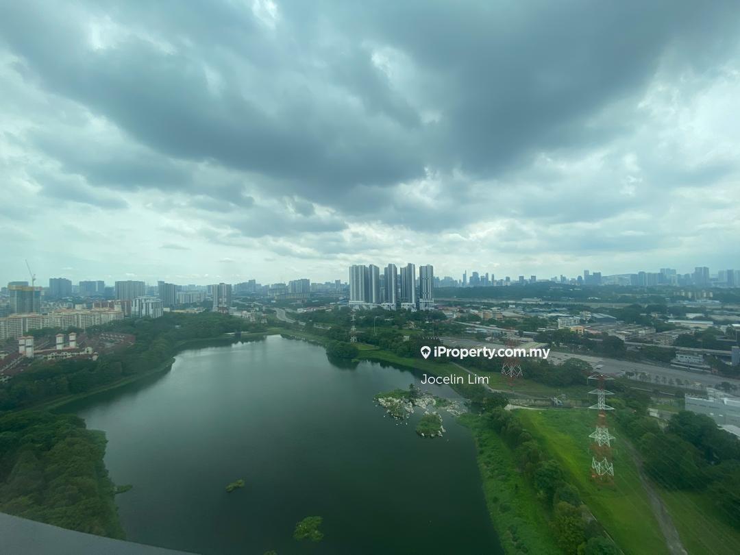 Low density, lake views, nearby Cheras LRT station & MRT