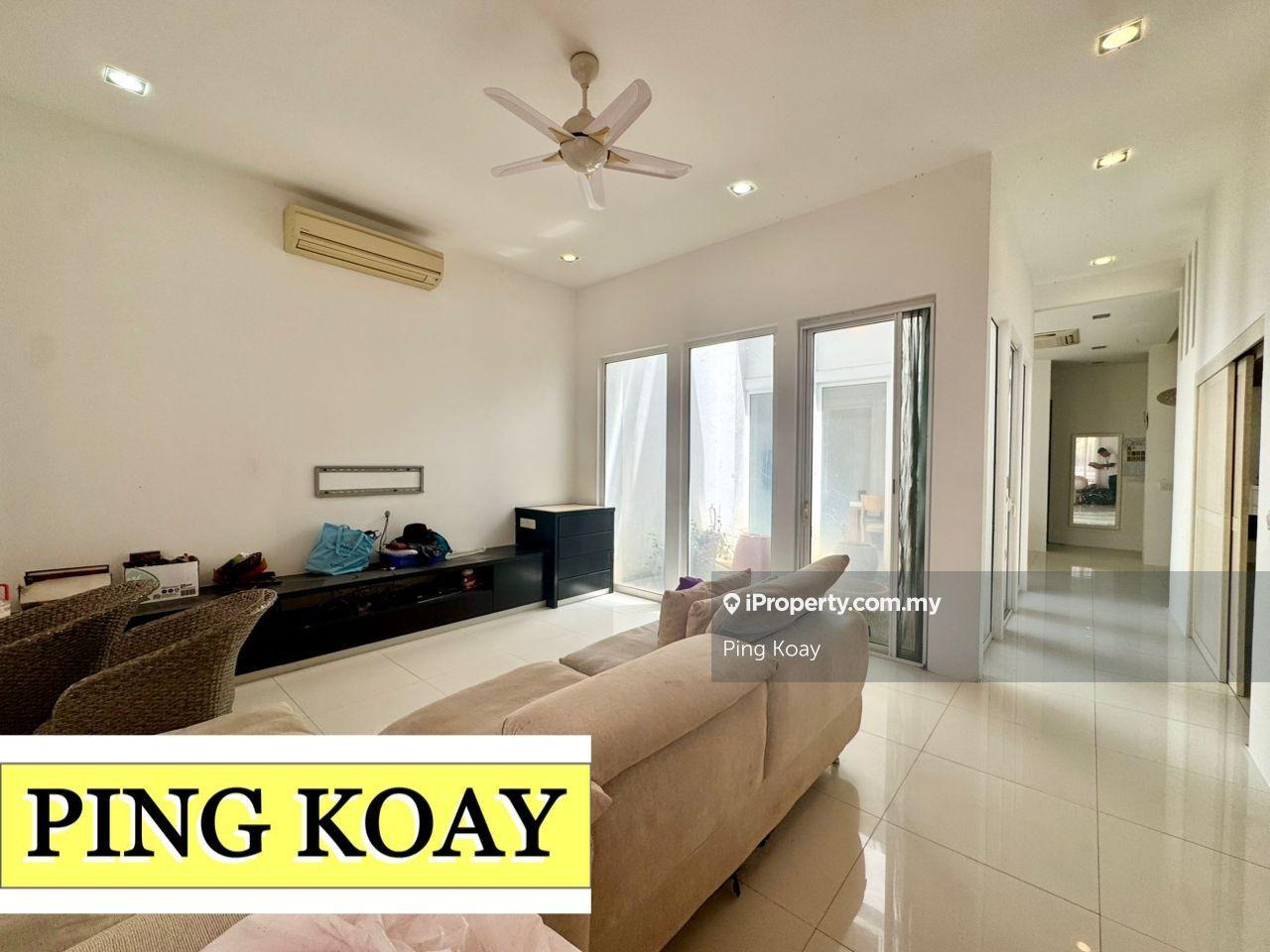 2.5 Storey Ariza Courtyard Terrace @Phase 2