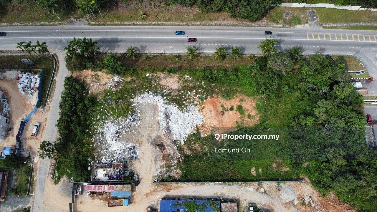 Kempas Commercial Zone Facing Main Road Unit