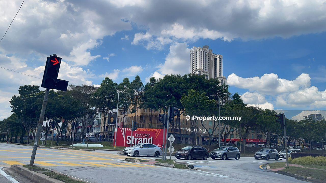 Corner The Strand 4.5 Storey Shoplot For Sale