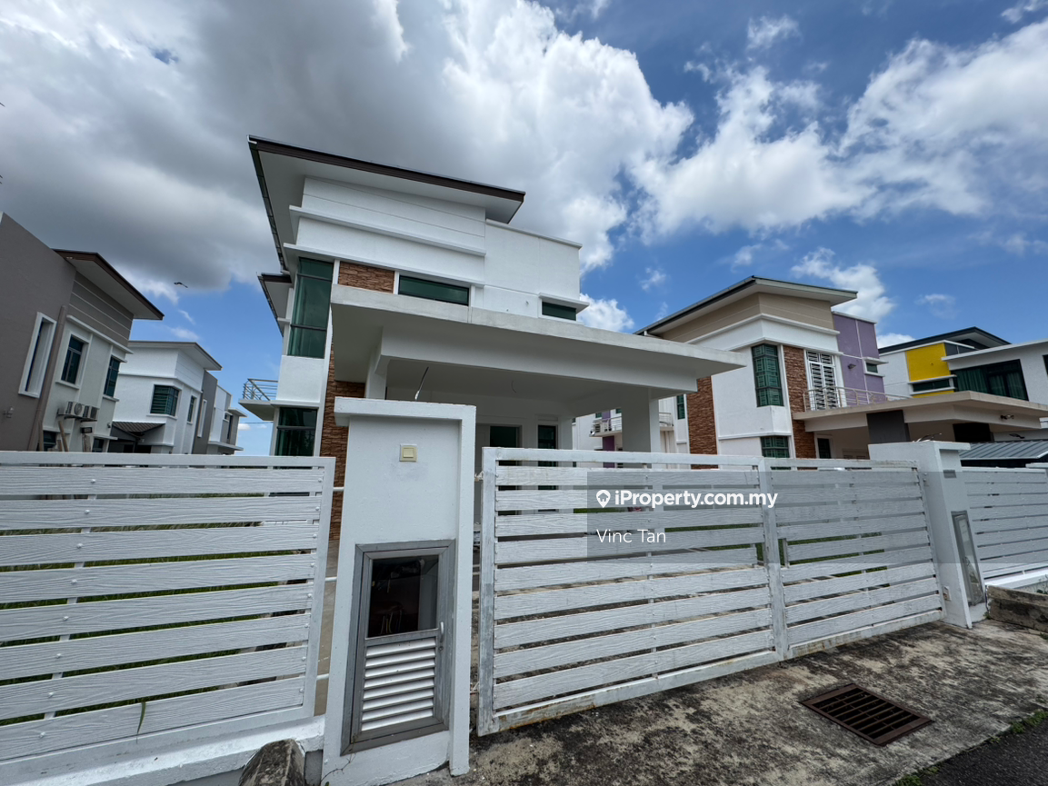 Refurbished Unit! Super low density in this Paya Rumput Perdana