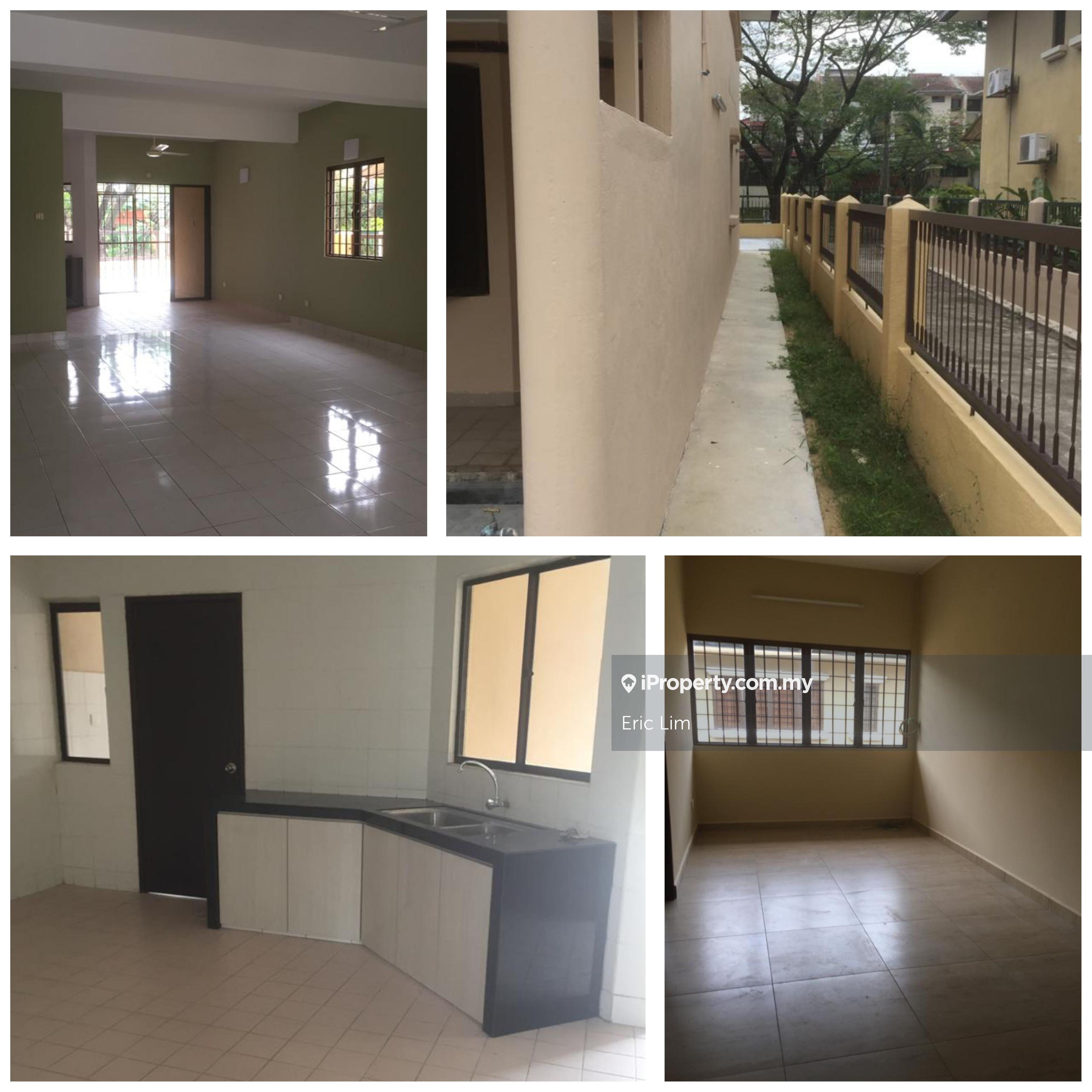 Very well maintained house Ultra spacious home with large open space