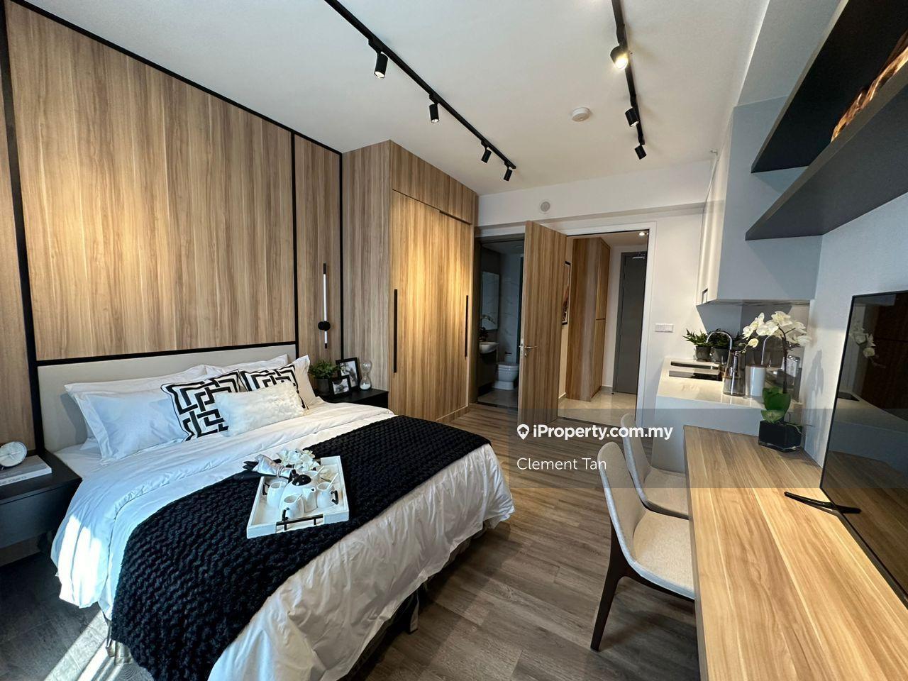 Brand new & Freehold, Prime location & walking distance 6min to TRX