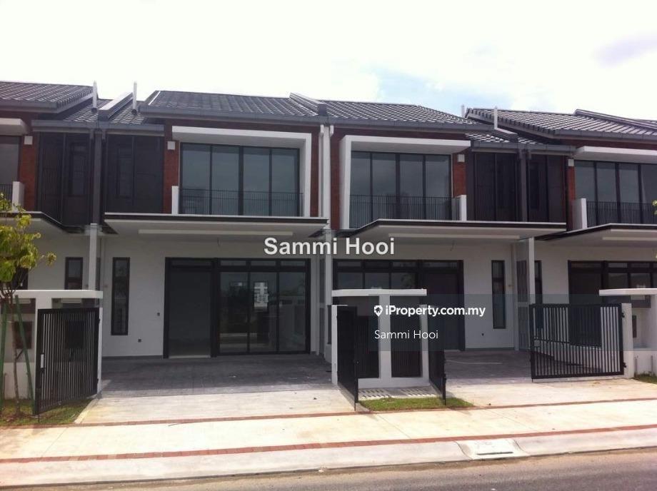 Terrace house for Sale