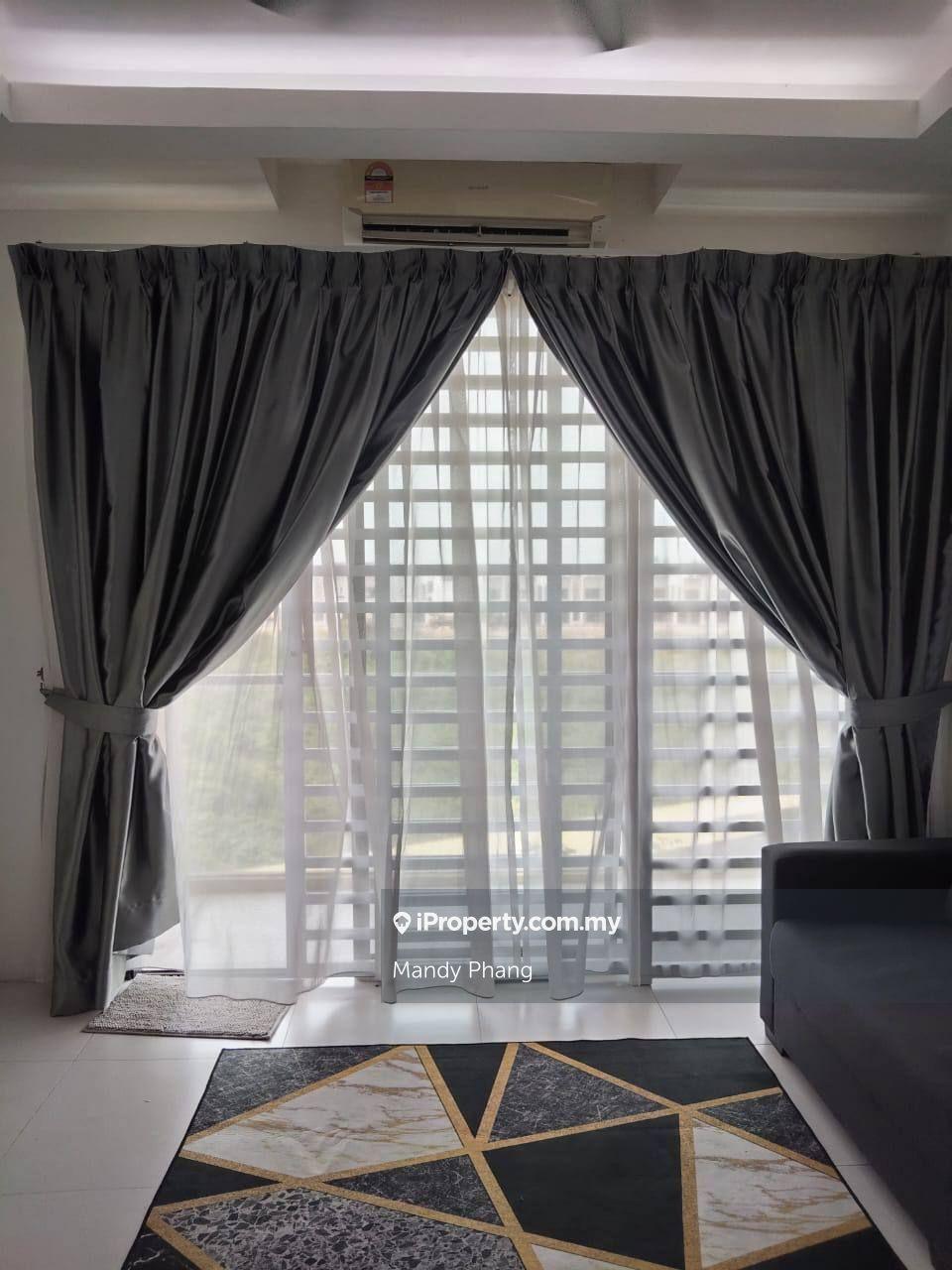 Botani Treetop condominium for rent