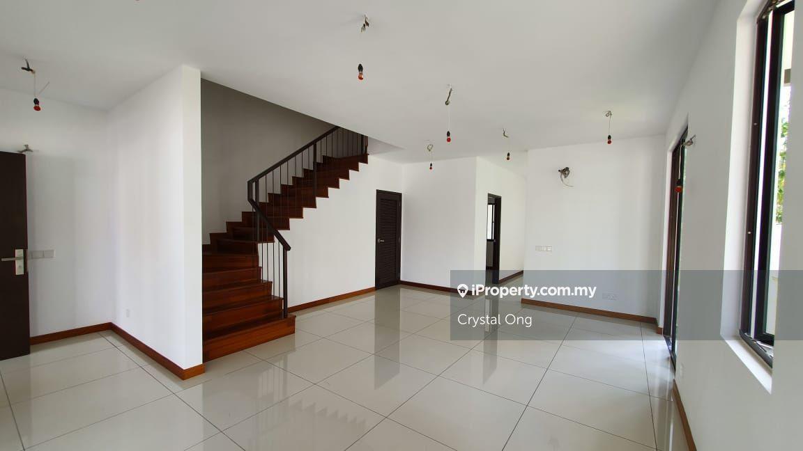 Triple Storey Semi-D House at Setia Pearl Island