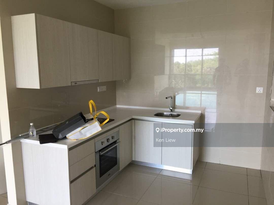 Green Residence Condo Cheras Batu 9 Partially Furnished 2 Carparks