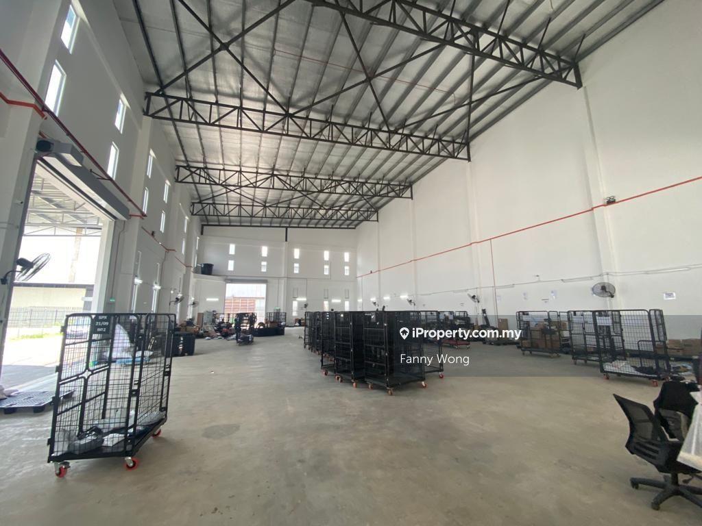 Nilai, Seremban, Negeri Sembilan Semi-D Factory Warehouse for Rent