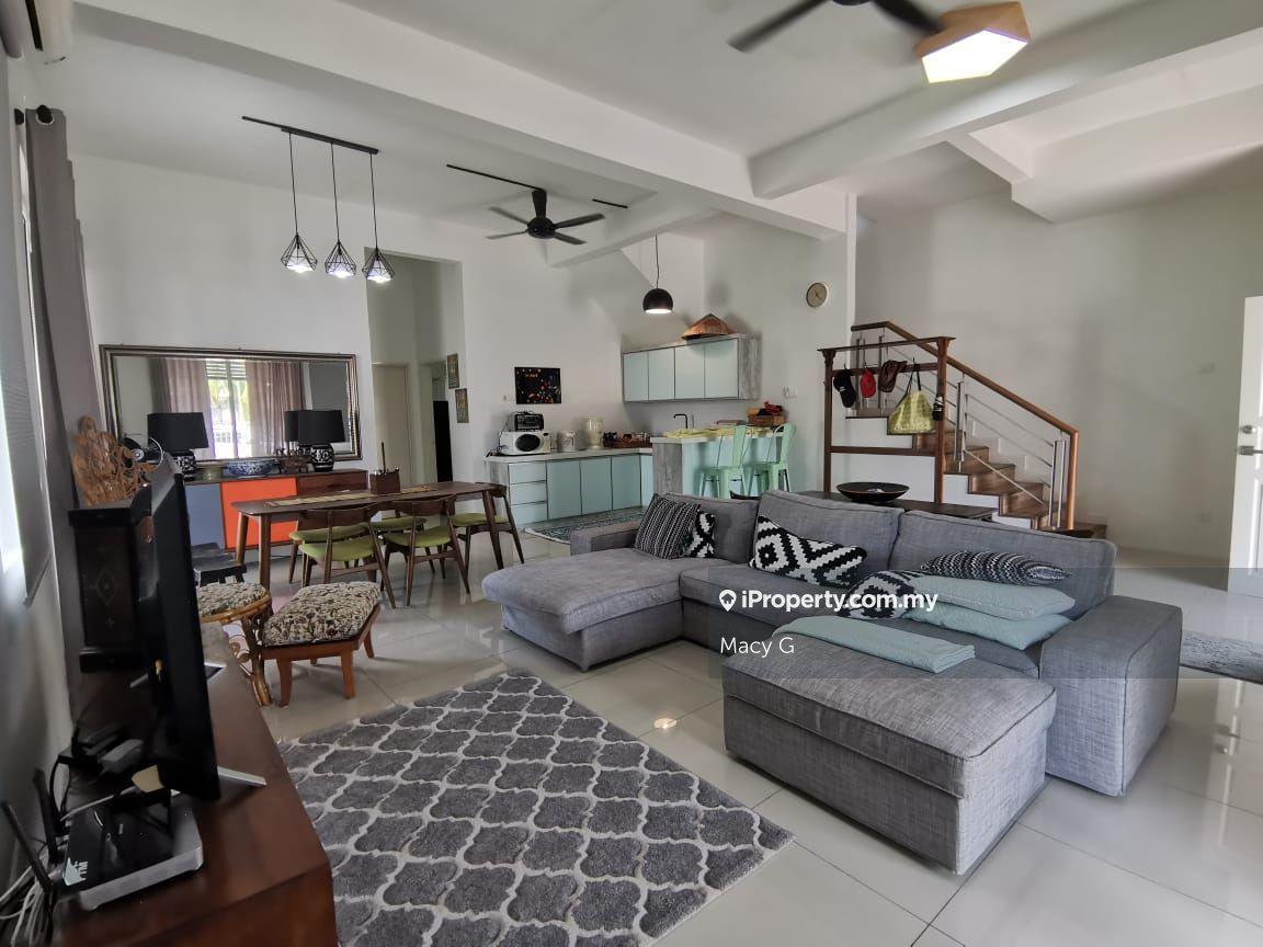 Double Storey Semi D Tiaraville Golf course Tiara Melaka
