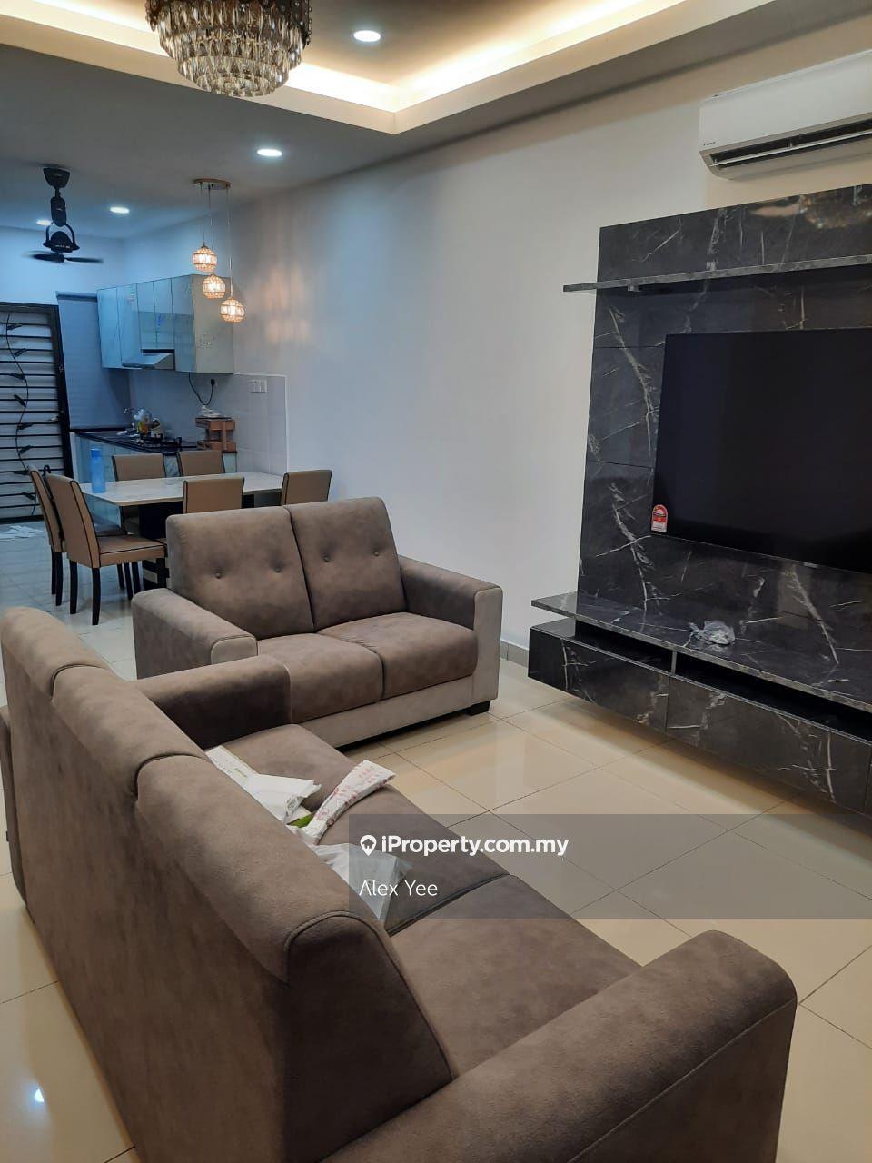 Nice Reno unit, good condition, sell w furniture, rdy move wif luggage