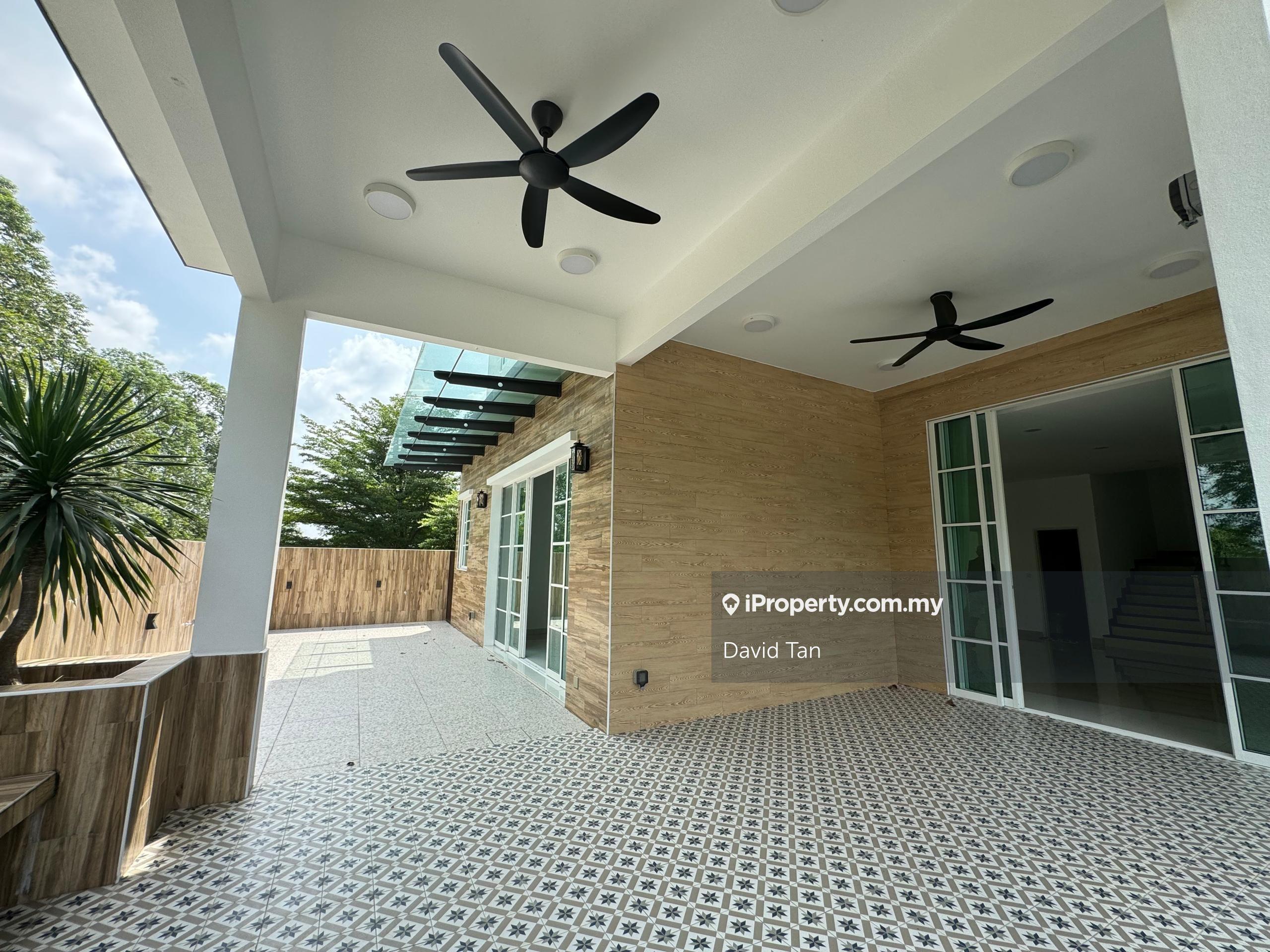 Clover Garden Residence Cyberjaya For Rent 3 Stry Semi D Corner P.Fur