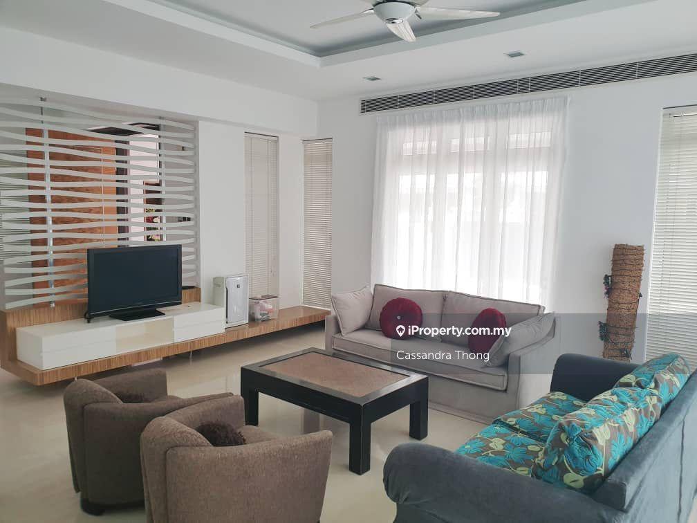 Levenue, Corner Terraced Home with Expansion Potential