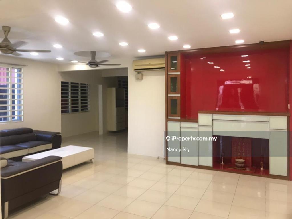Semi-D house for Sale
