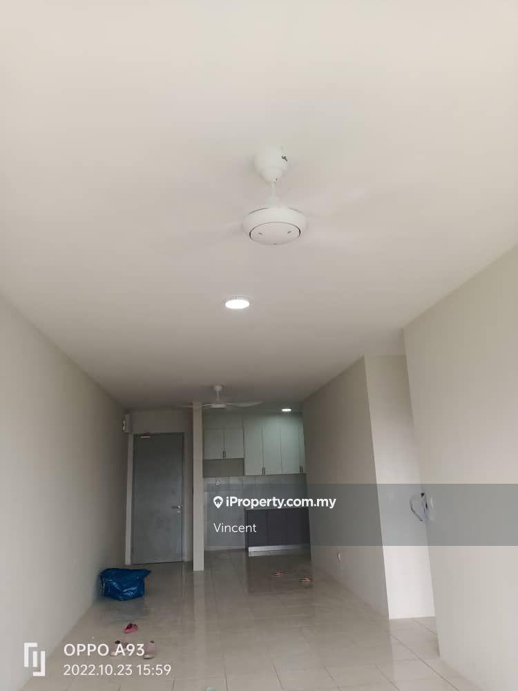 Ready move in, near LRT