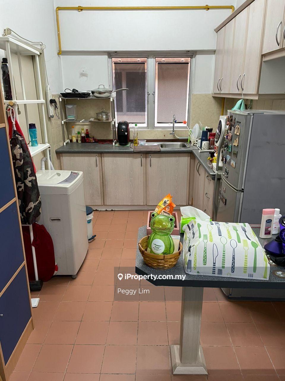 For Sale Vantage Point Condo, Desa Petaling
