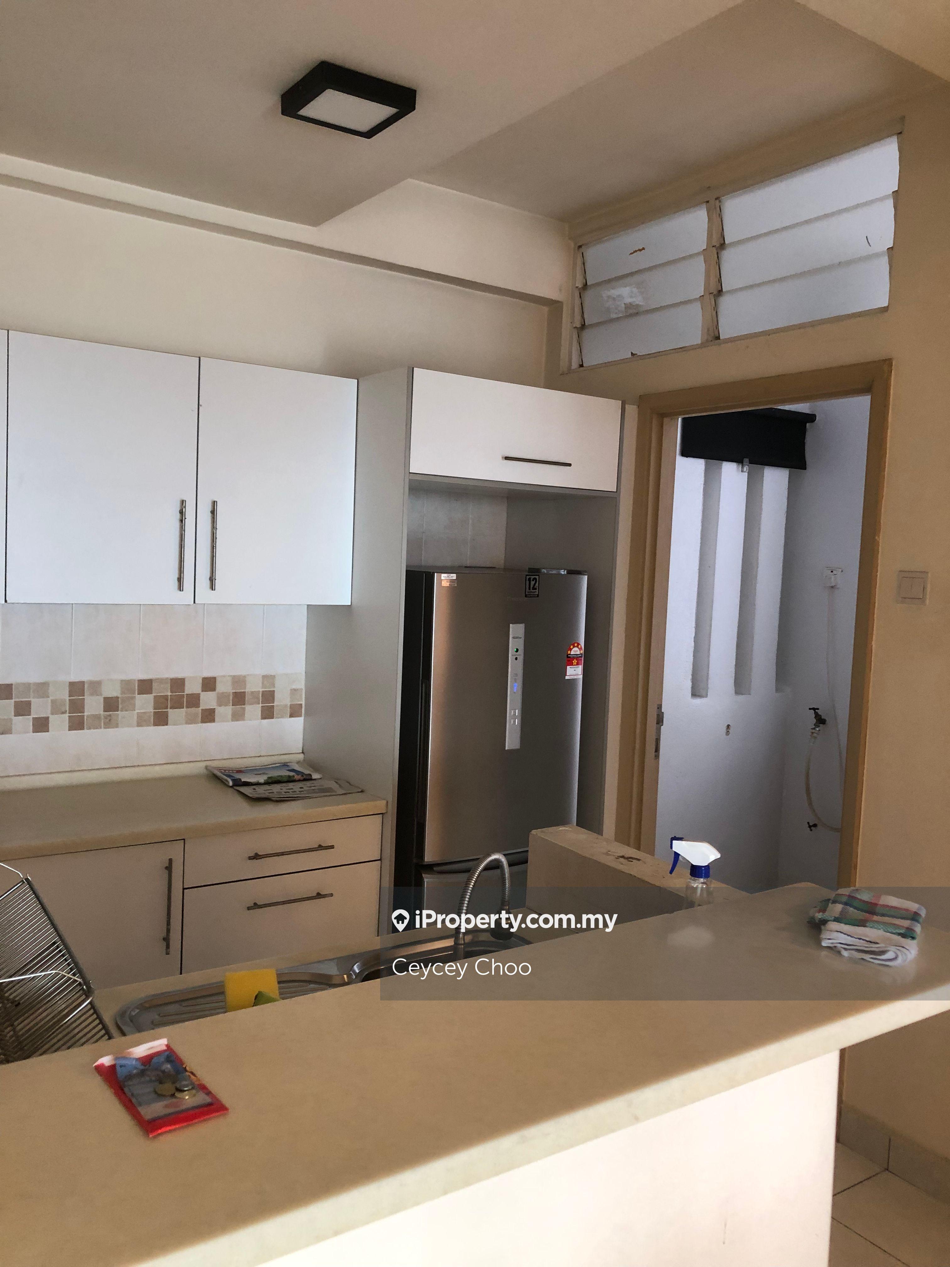 Move in condition fully furnished 