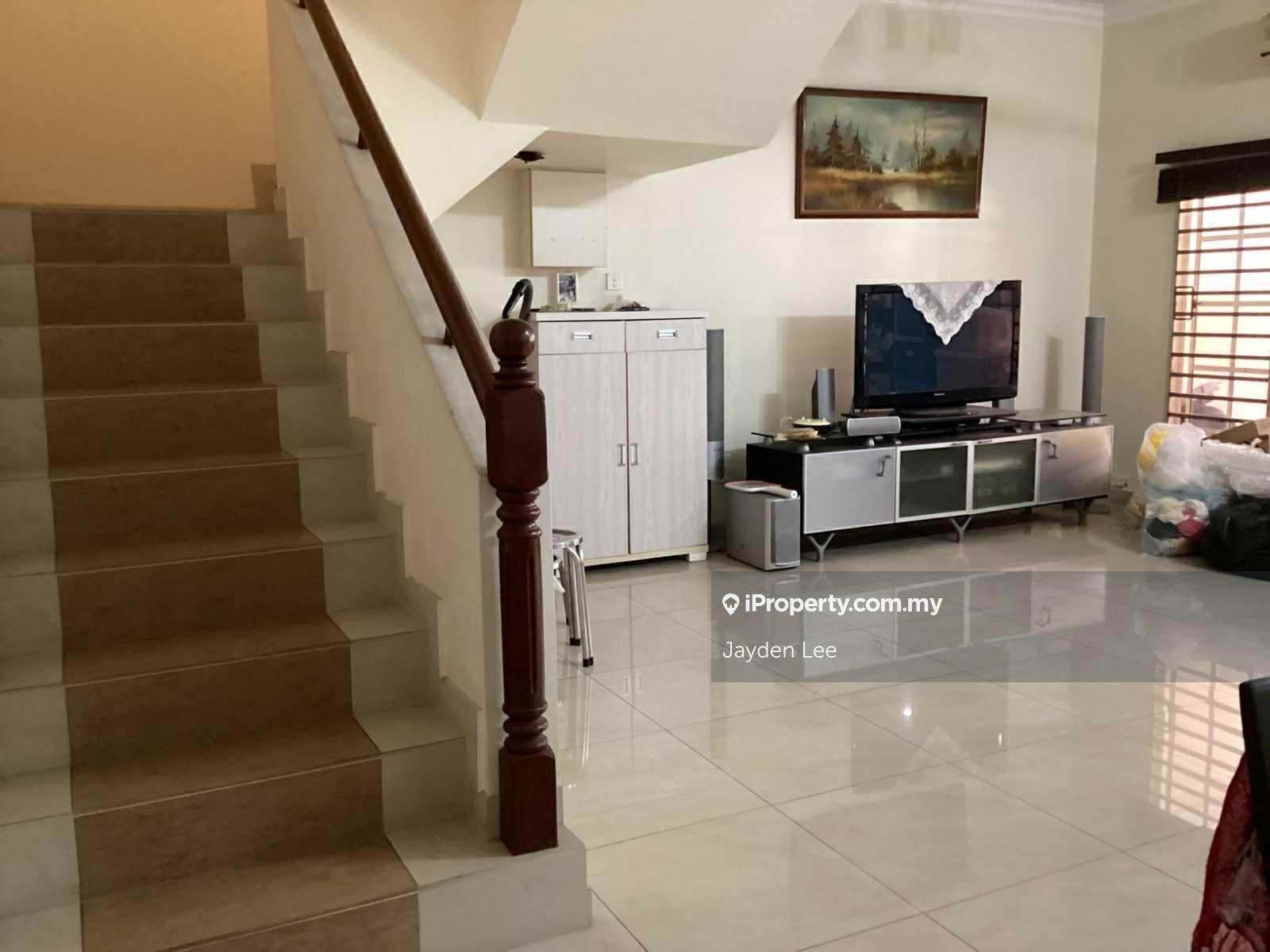 Renovated 2 Sty Puteri 10 Bandar Puteri Puchong 22x75sqft