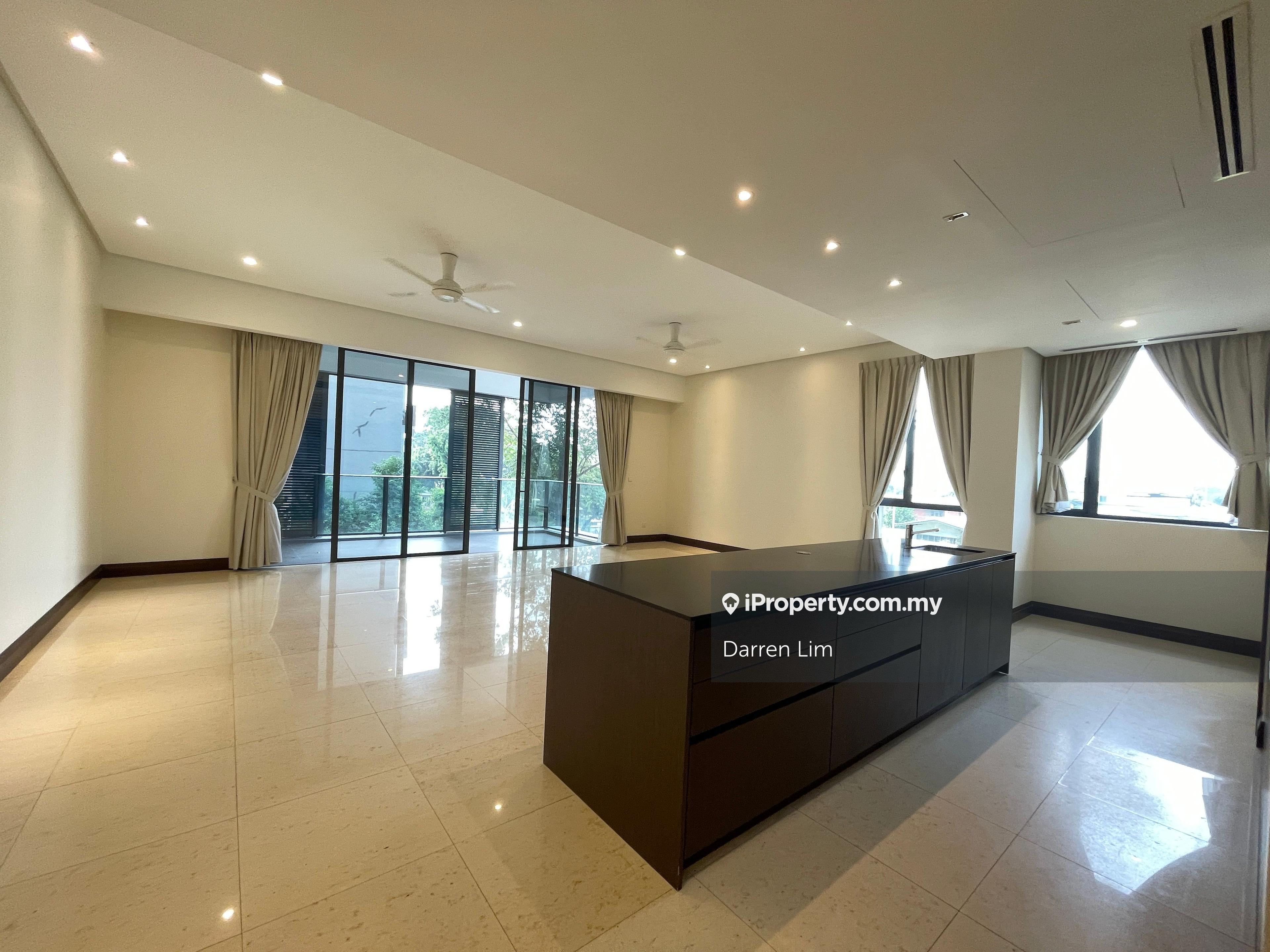 Opposite iskl, spacious layout, big balcony