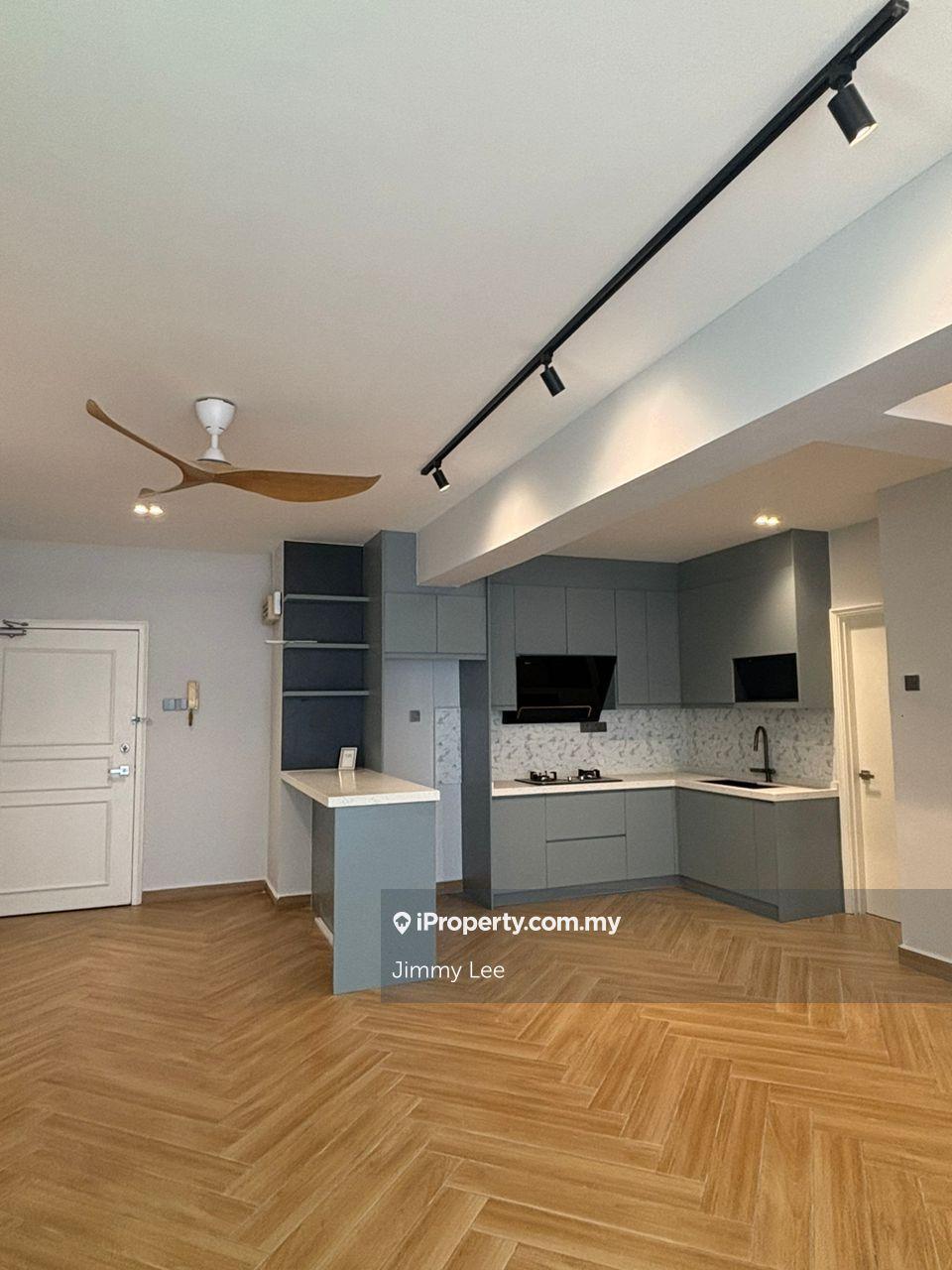 Pj Ss2 -Ken Damansara -Close to Mall & MRT-Renovated in 2025