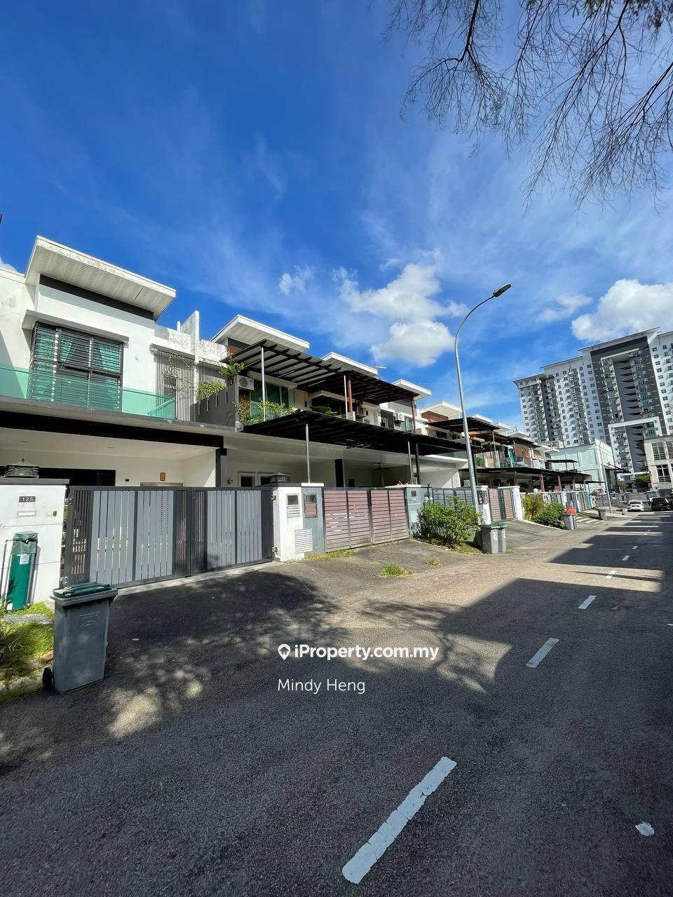Jalan Mutiara Emas 10/xx @ Mount Austin