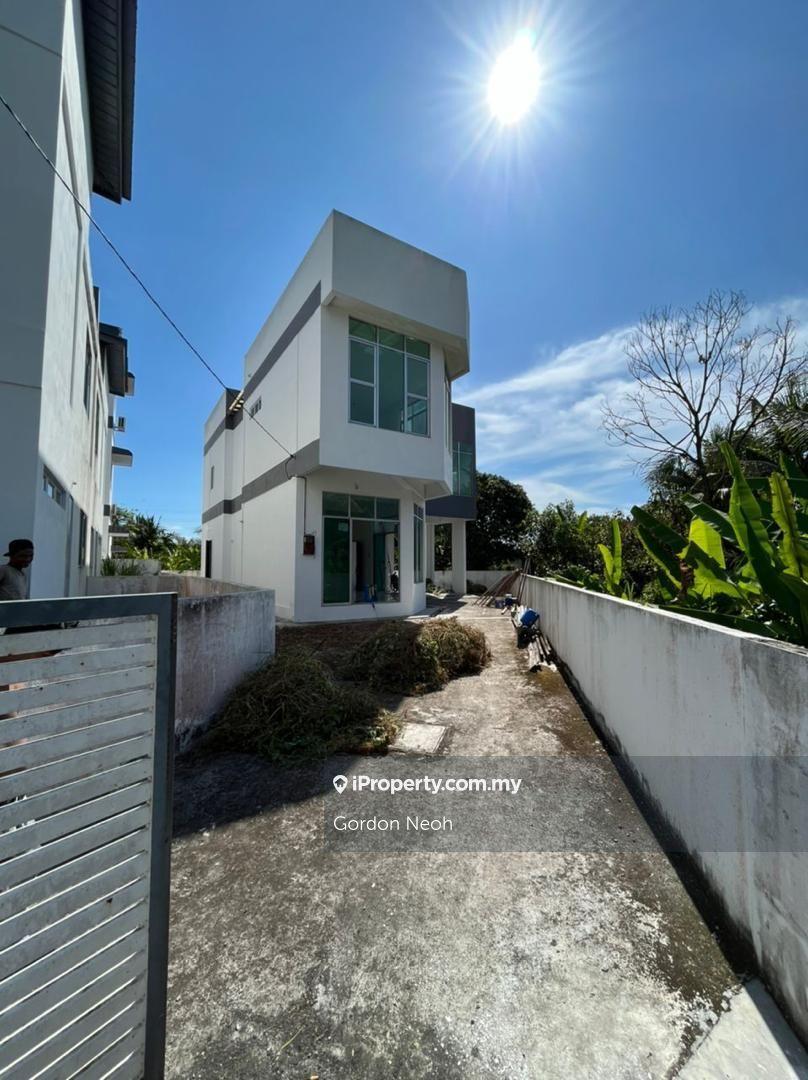 Taman Seri Murai; 2 Sty Bungalow Corner; Simpang Ampat