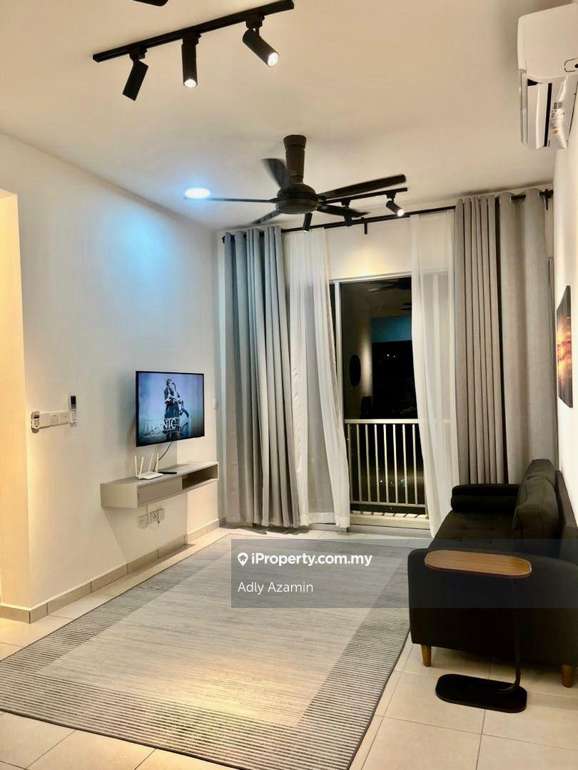 Fully Furnished Unit. Available early October.