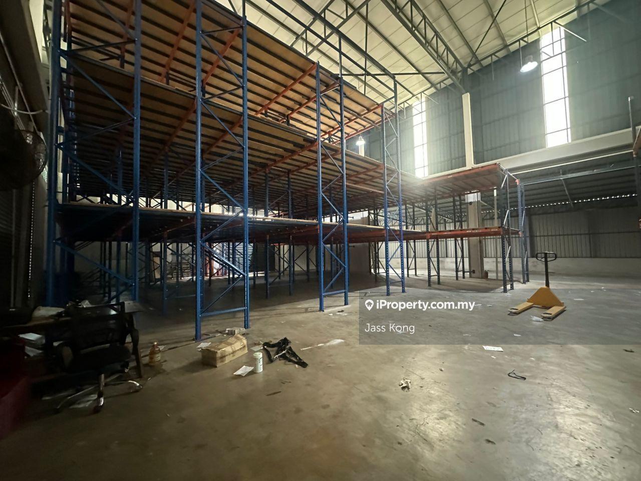 Detached1.5-Storey Factory Warehouse Alma Impian For Rent