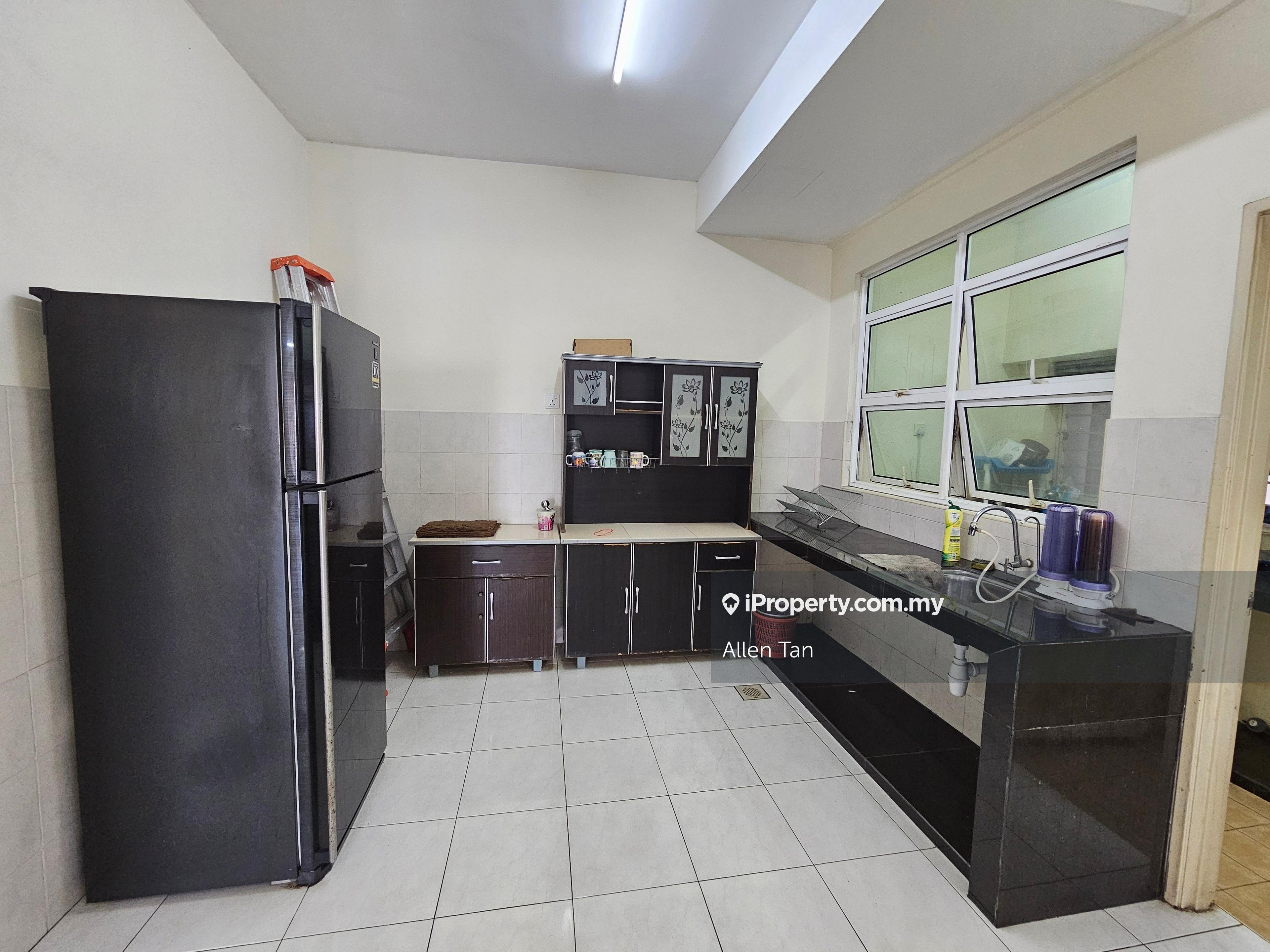 Sterling Condo, 1442sf, Fully, 2cp, Kelana Jaya, LRT, PJ