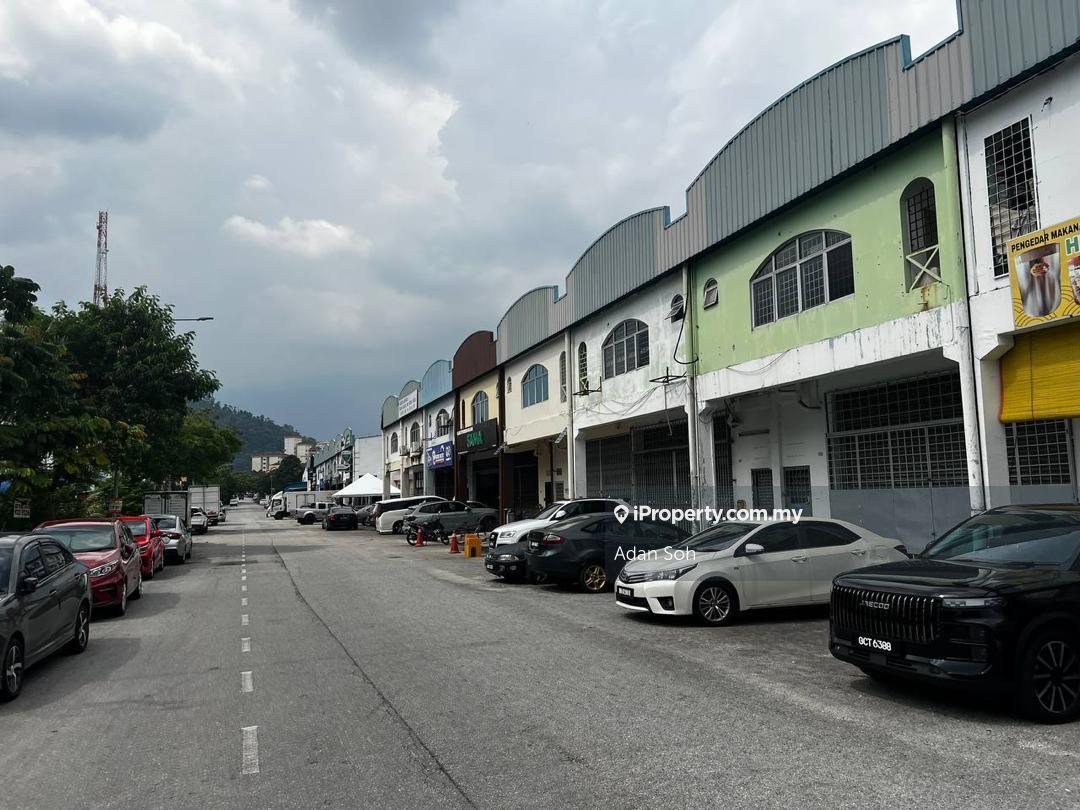 Taman Perindustrian Kip, 1.5 storey link factory, Freehold