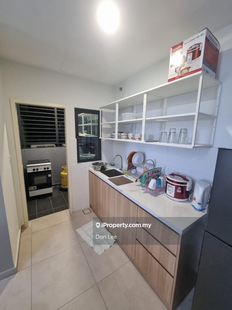 Brand New, 3 Bedroom 2 Bathroom, Fully Furniture, Ready Move in