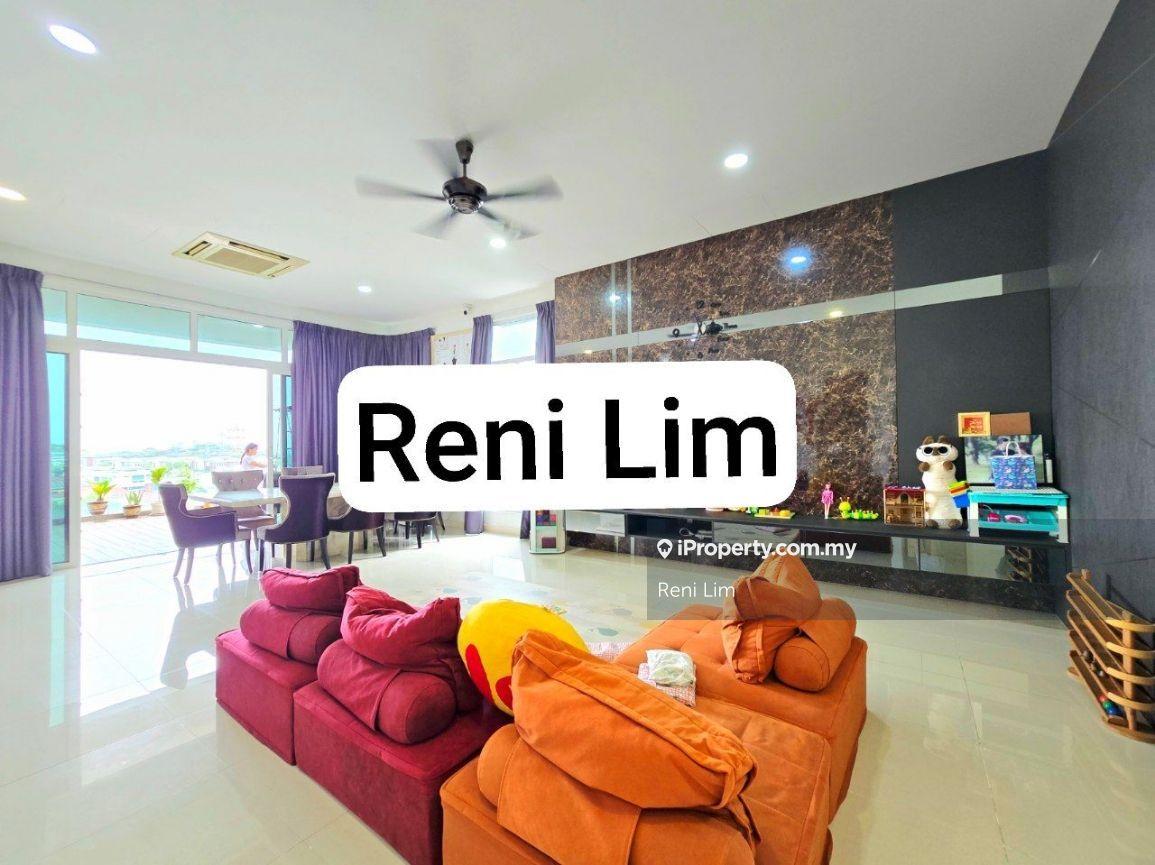 3 Storey Semi-D, Facing Lake, With Lift & Pool, Good View & Good Deal