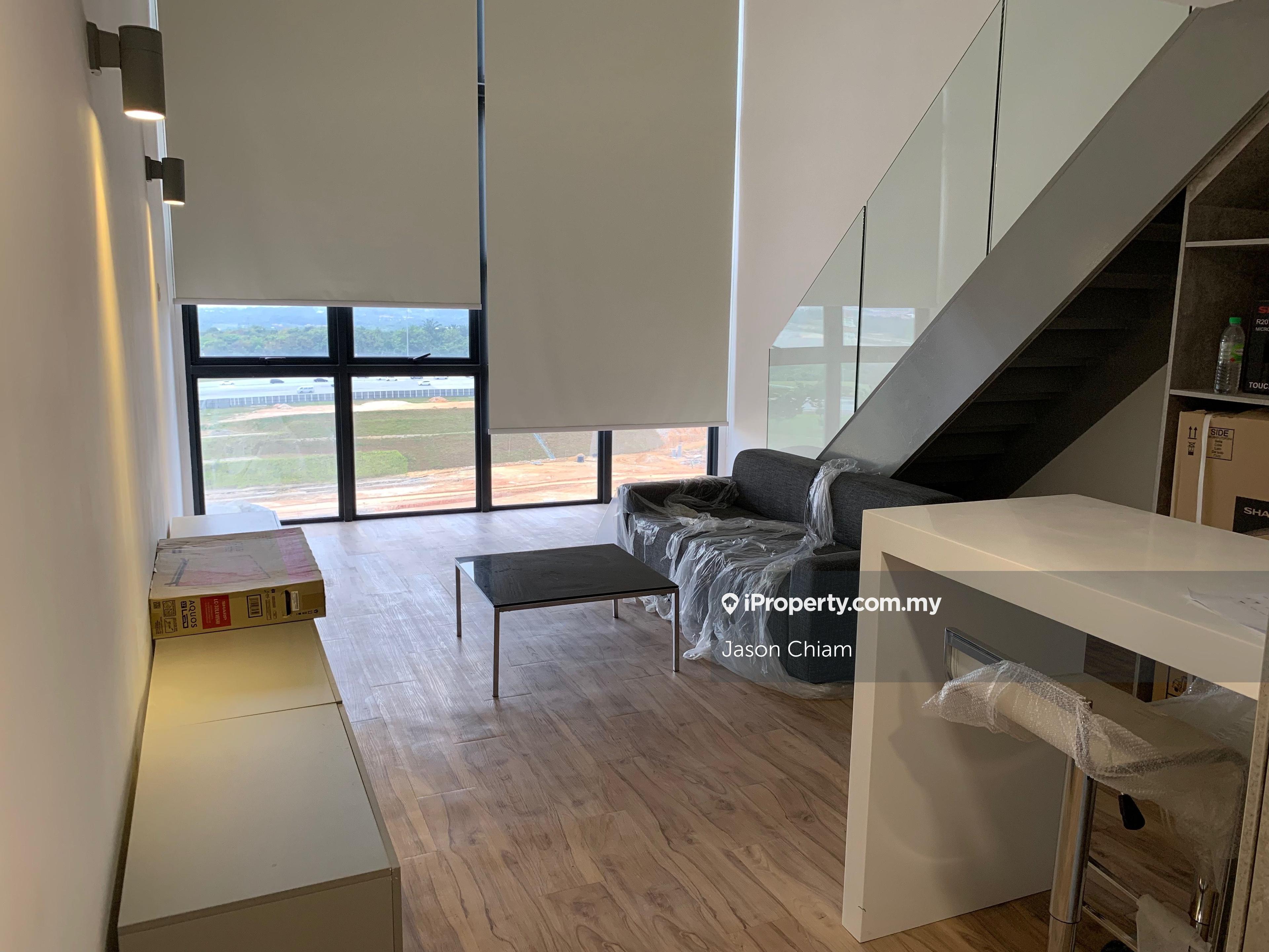 Fully furnished Studio Duplex MRT