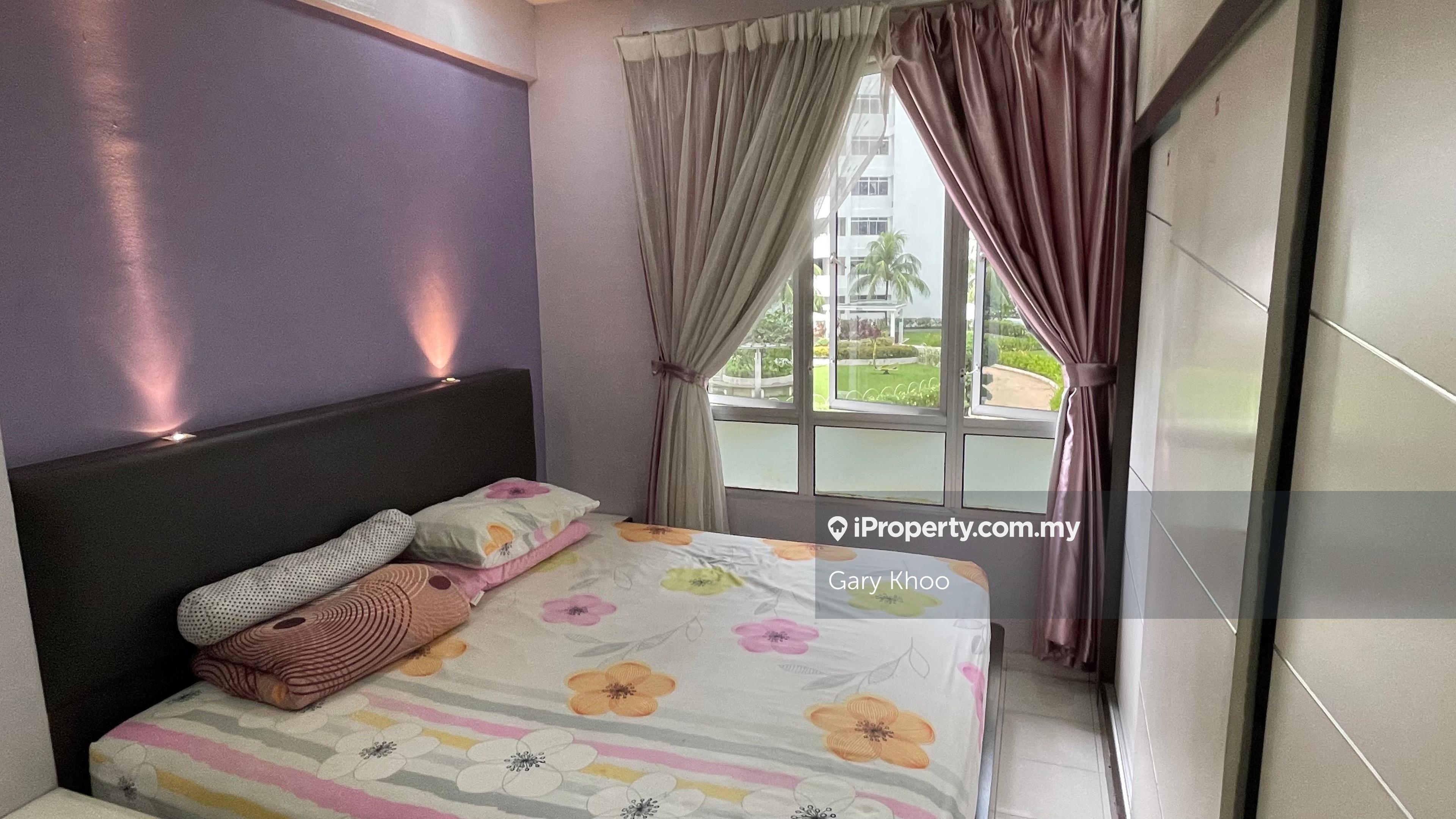 Putra Place Partially Furnished Duplex Unit Near Queensbay Mall & USM