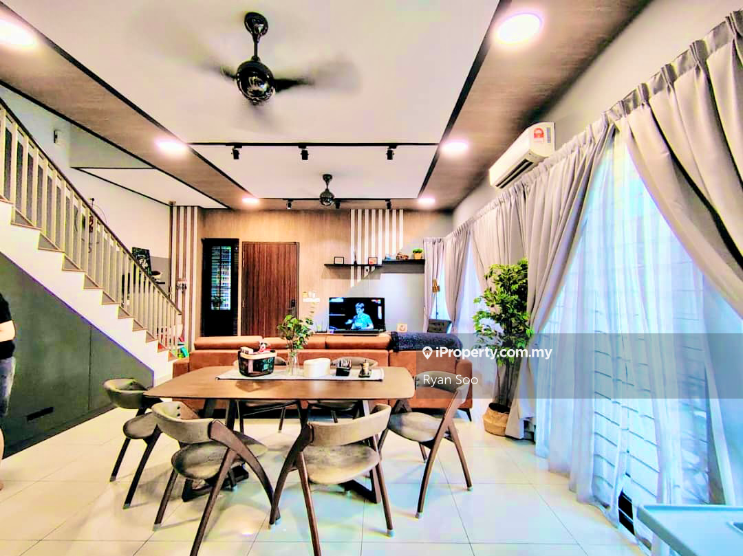 End Lot Elmina Valley 3 Fully Furnished for Sale