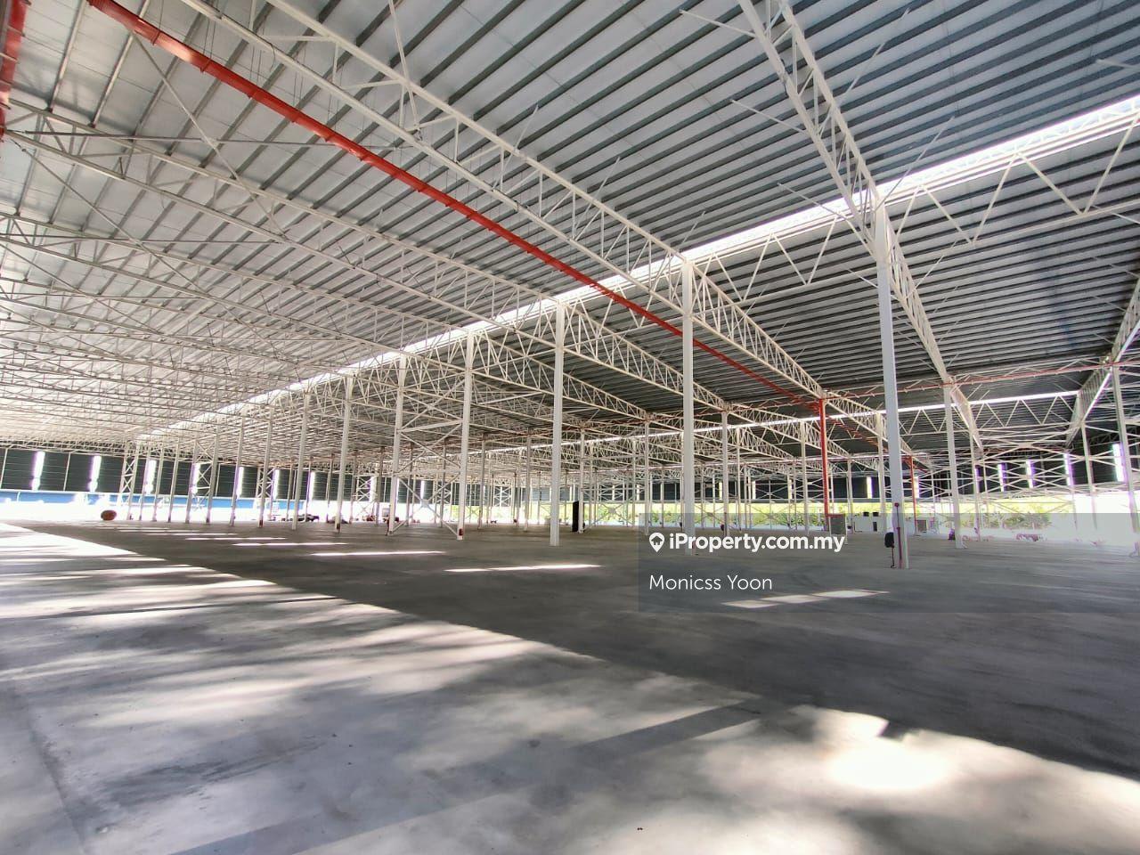 Kawasan Perindustrian Nilai Pajam Facing Main Road Factory For Sale