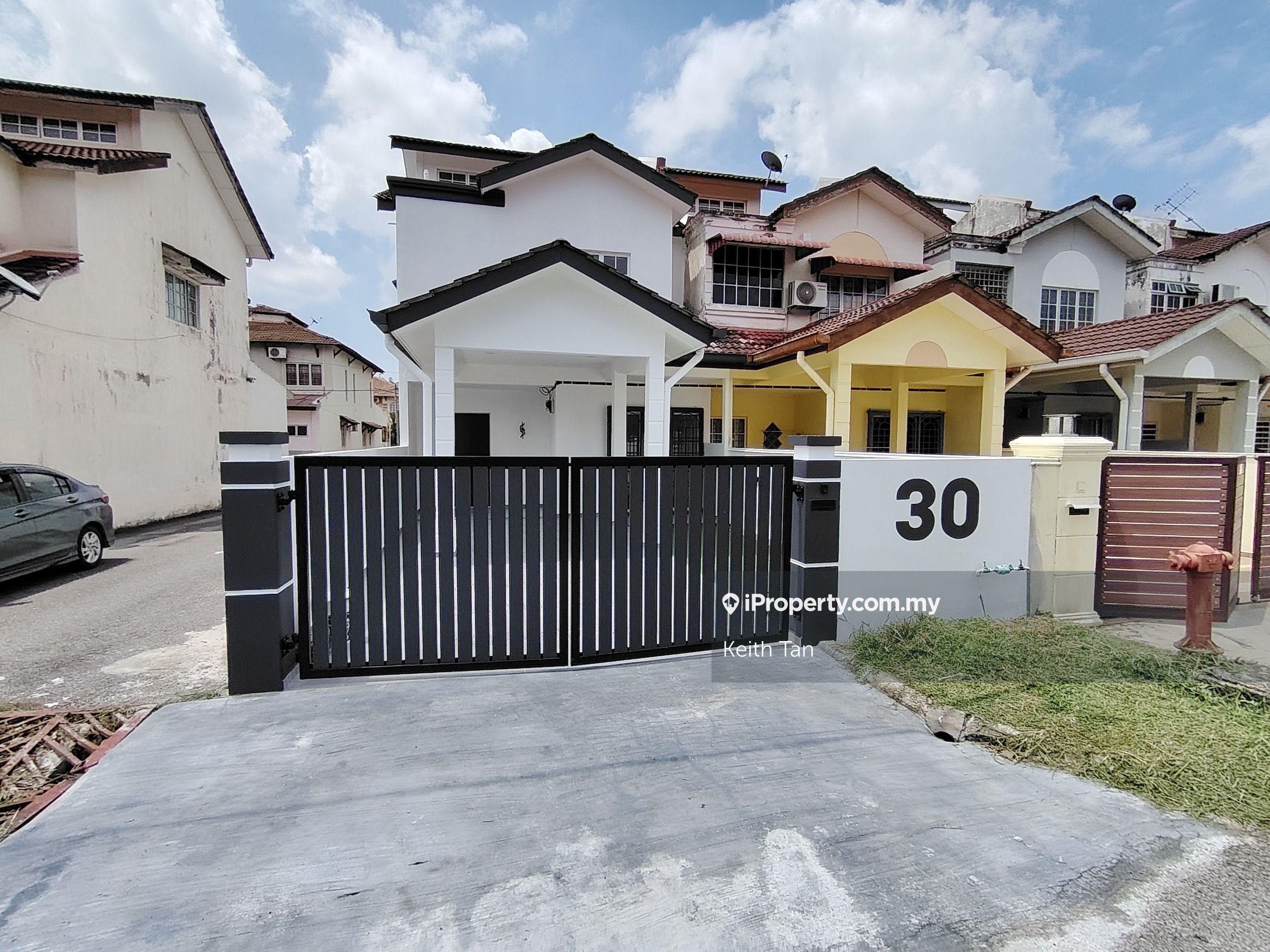 Newly Fully Renovated 2 Storey Terrace Endlot Ayer Keroh Bukit Beruang