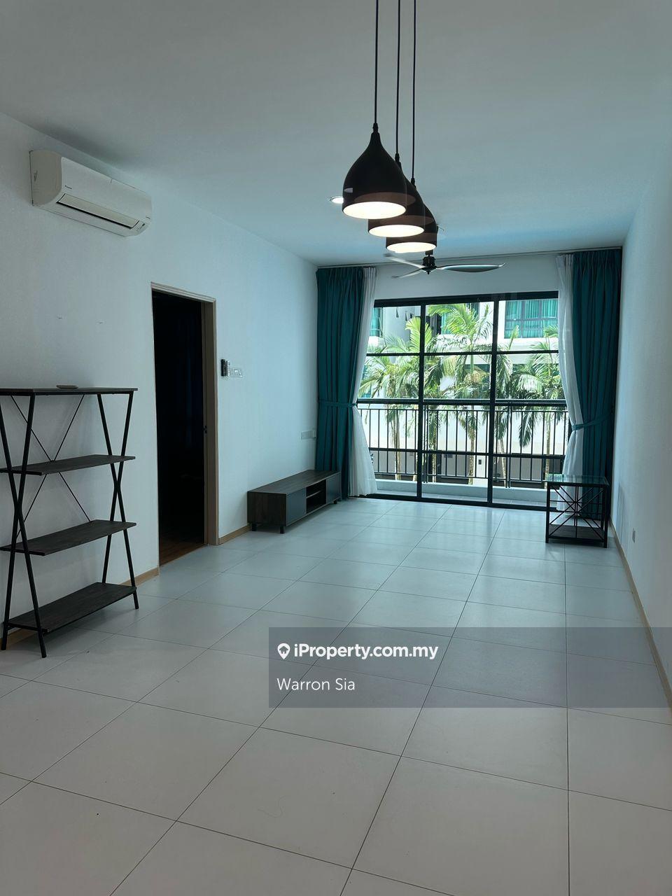 Sapphire on the Park Condominium For Rent