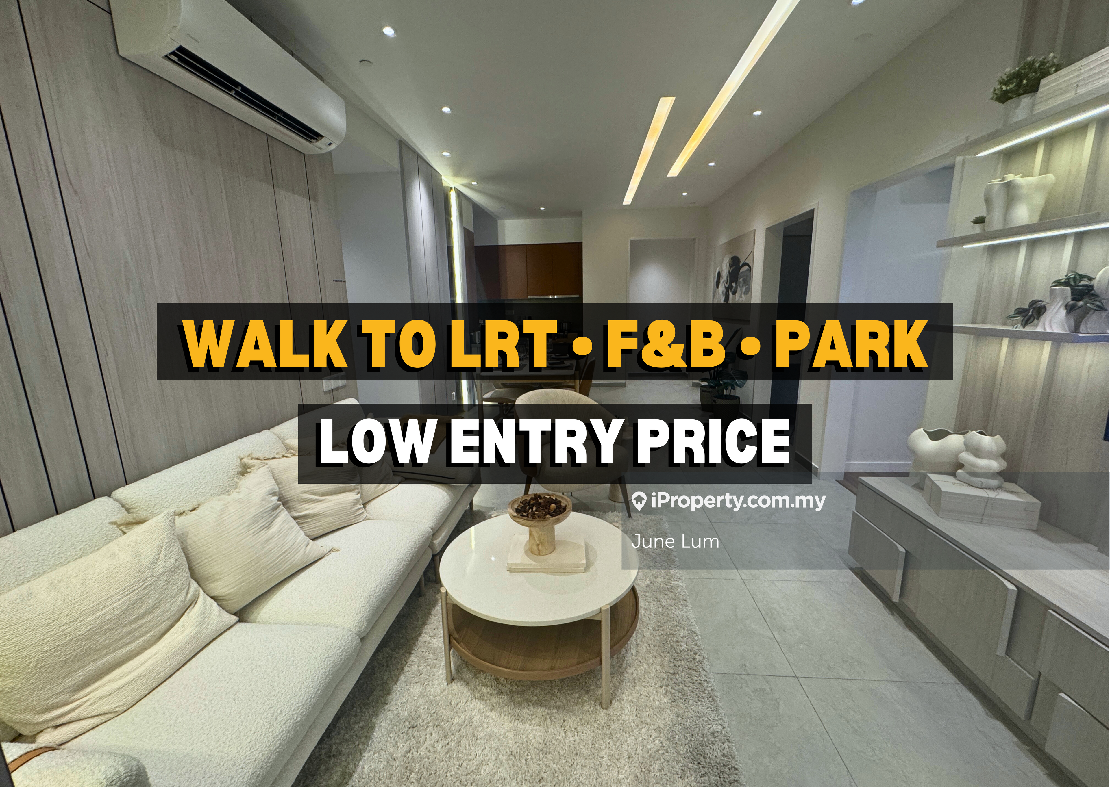 Covered walkway to LRT, Doorsteps to Retails, Park & Mall!