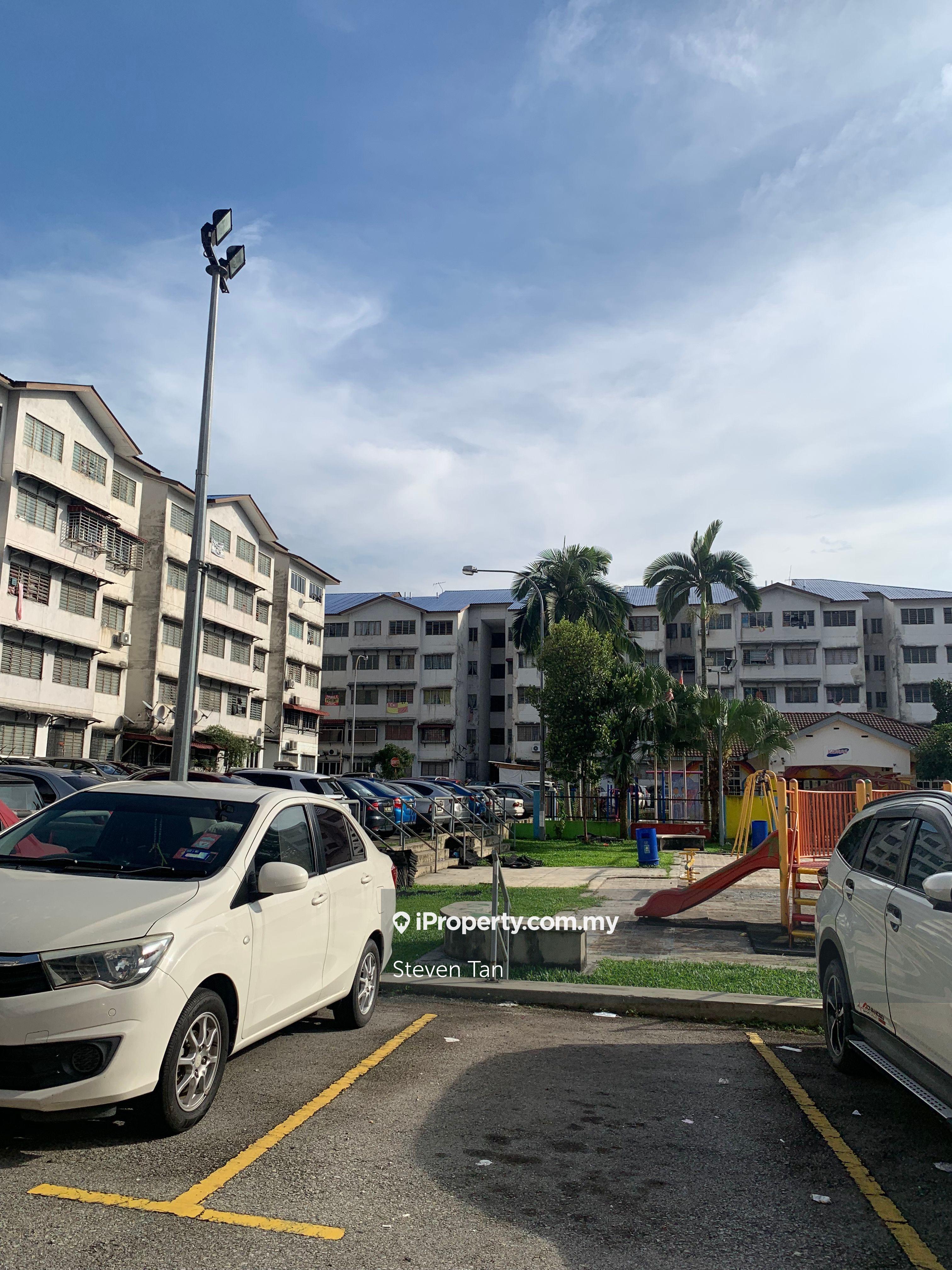 Sri Cempaka Flat