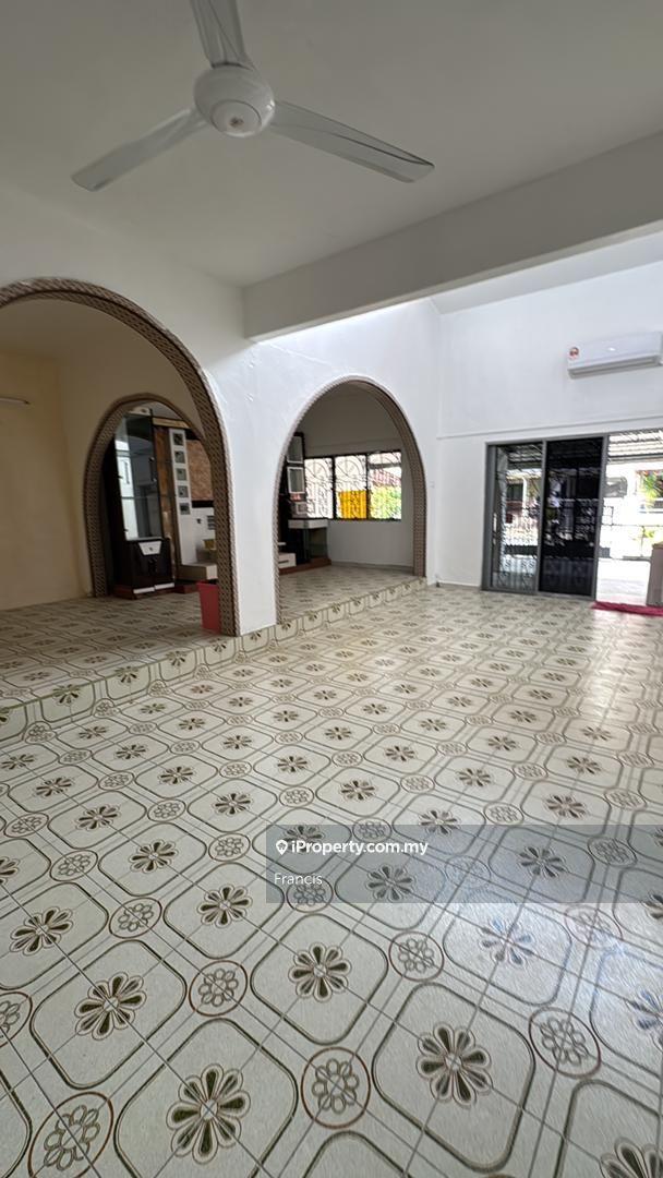 Taman Cheng Baru Double Storey for Sale