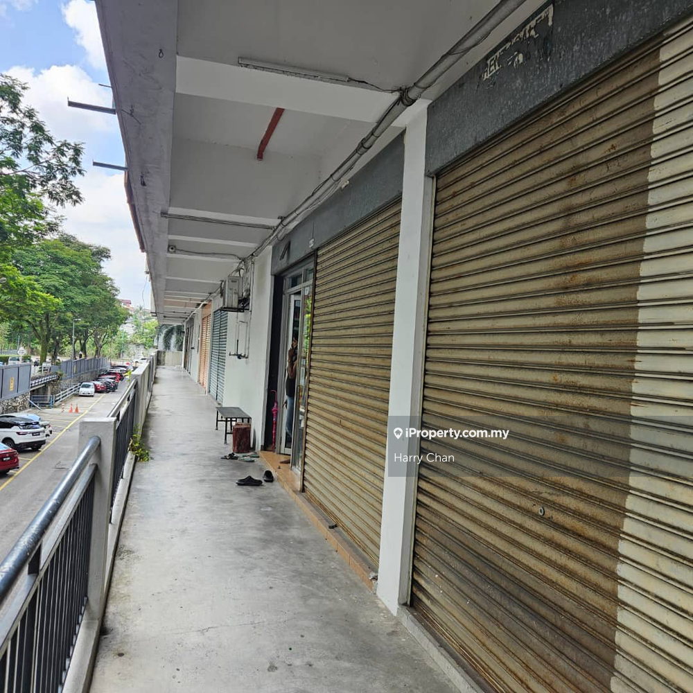 Retail lot from Damansara Bistari for sale