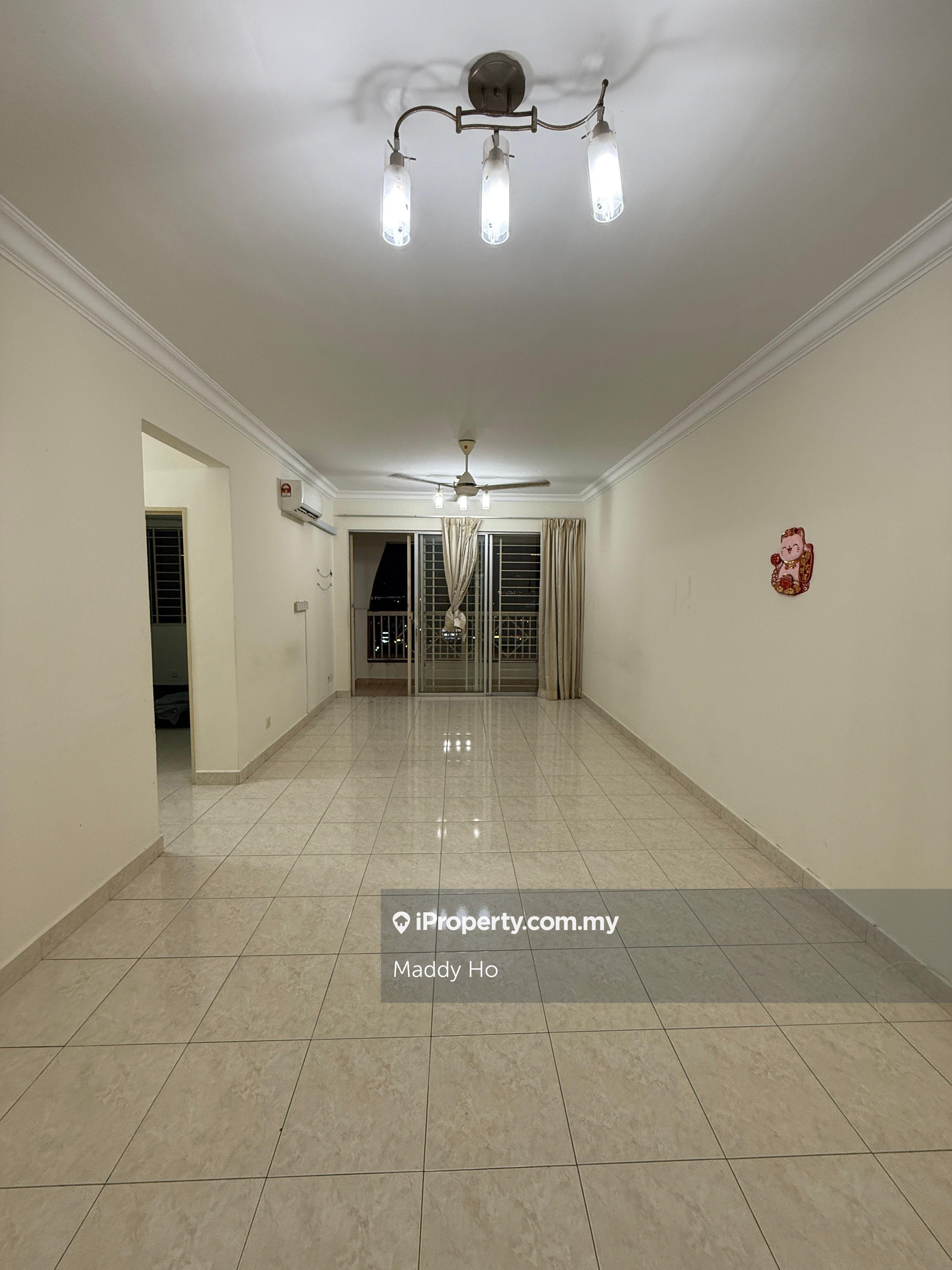 Koi Tropika Condo Puchong 4 Bedrooms & 2 Bathrooms Below Market Price