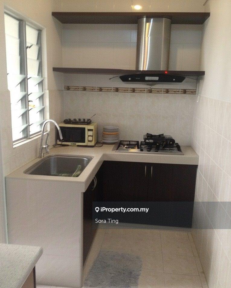 Freehold D' Aman Ria Condo Ara Damansara Petaling Jaya opposite LRT