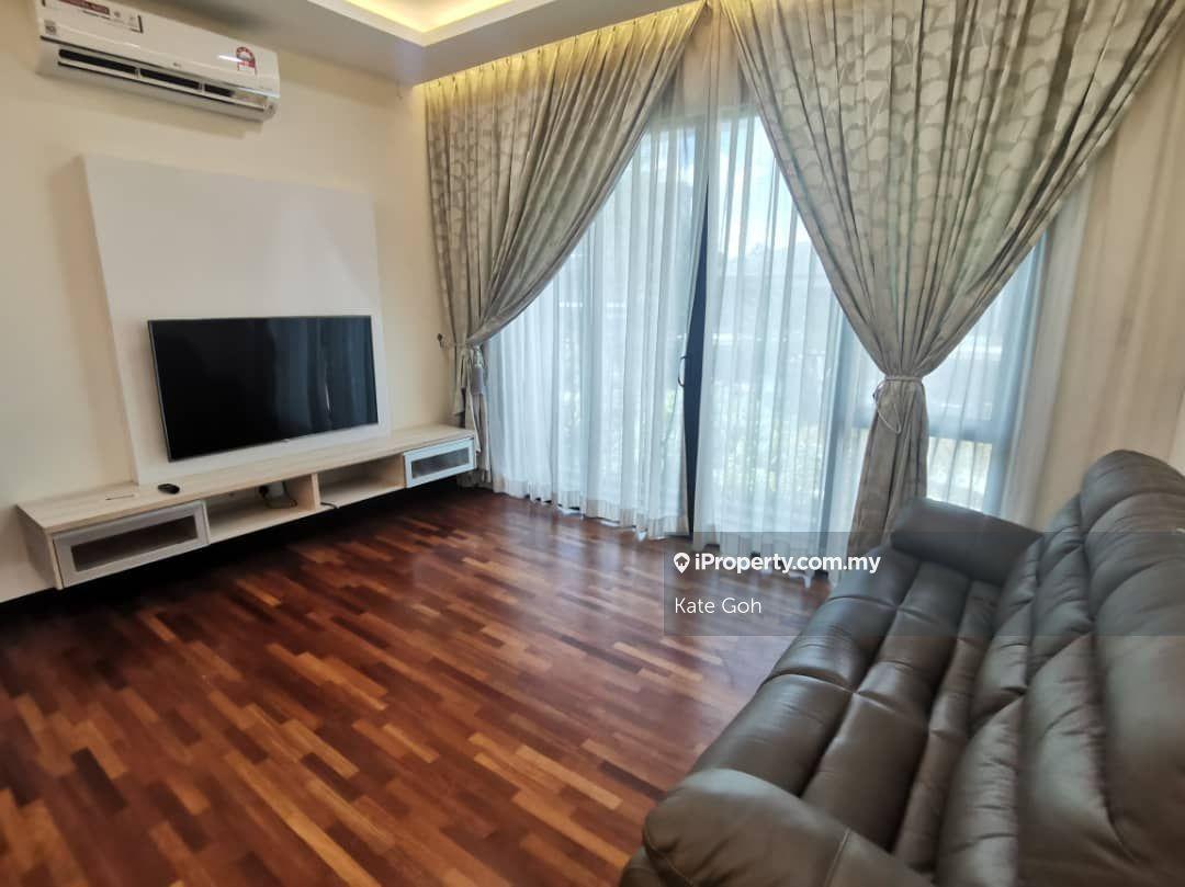 Semi-D house for Rent