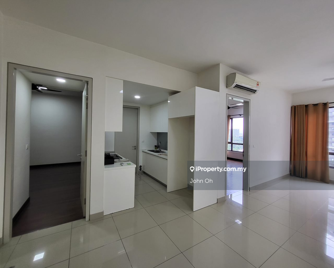 Subangjaya metropark/ Mainplace service residences ( few units) 4 Sale
