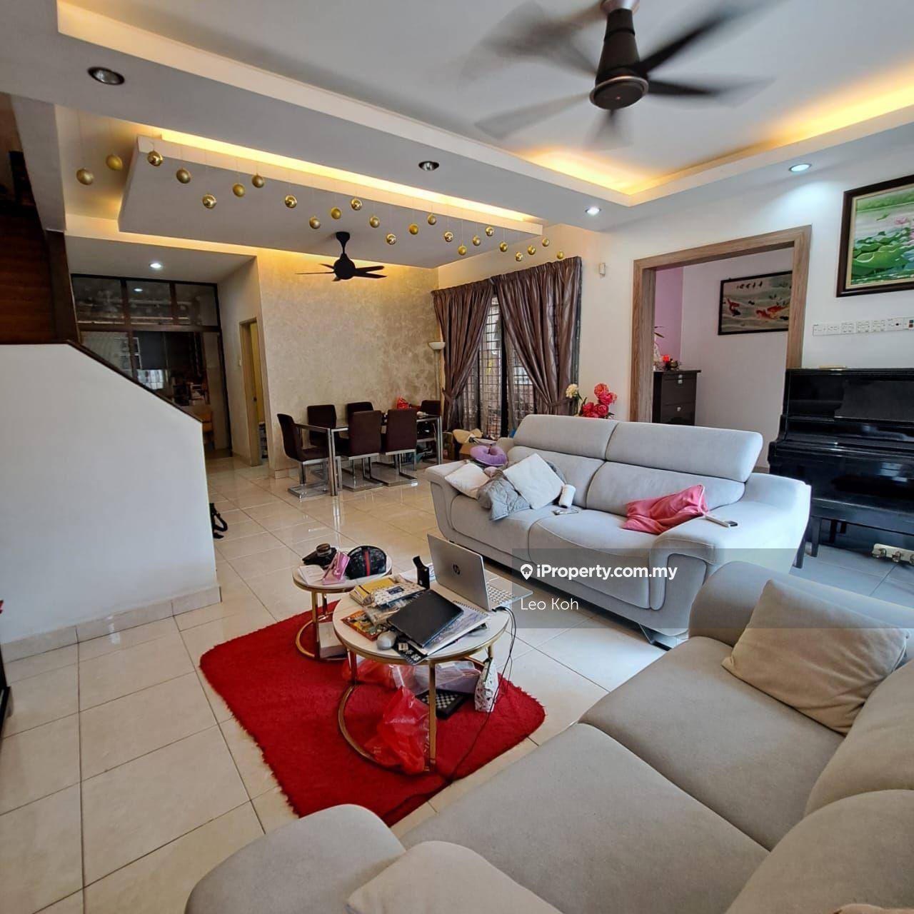 Renovated & Extended 2.5 Storey Semi D Cluster House 35x60 Move In Con