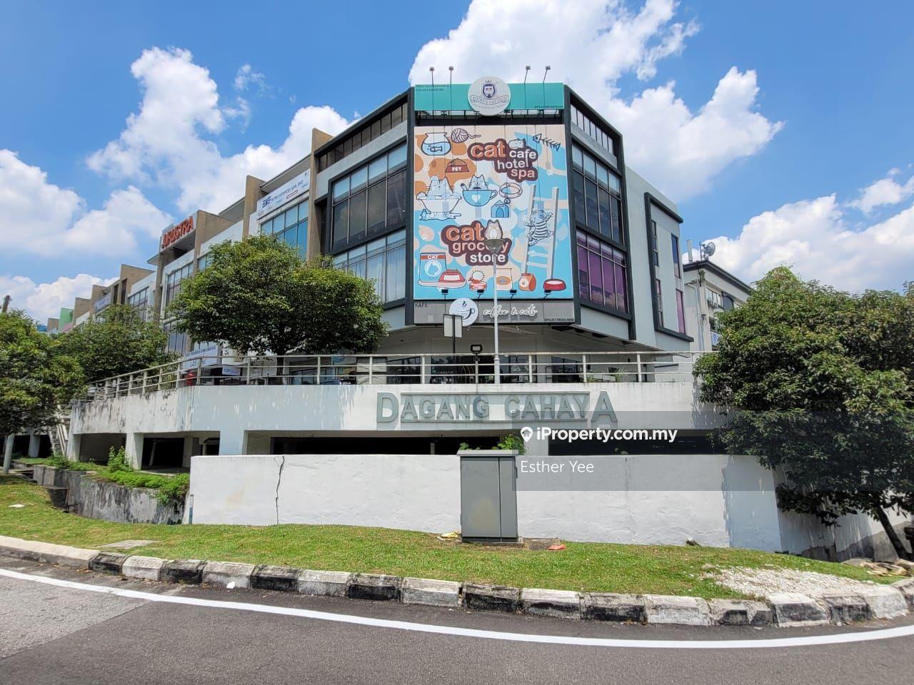 Cheap Limited 3 Storey End Lot Shop with Private Lift @ Dagang Cahaya
